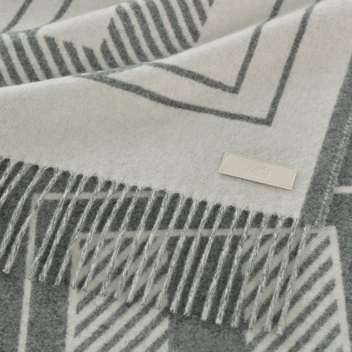 Casaque Lettres Au Carre Scarf