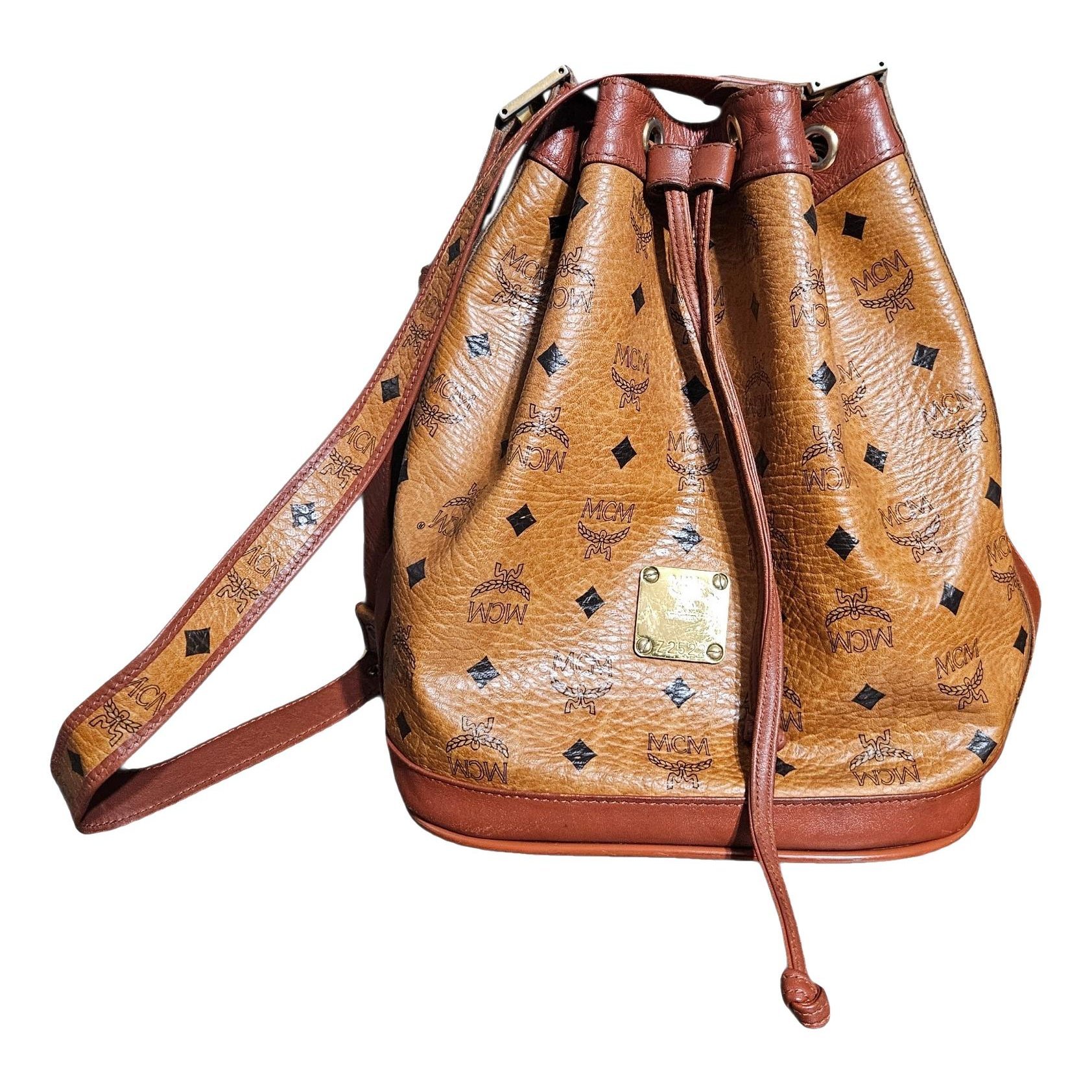 Heritage Drawstring leather handbag