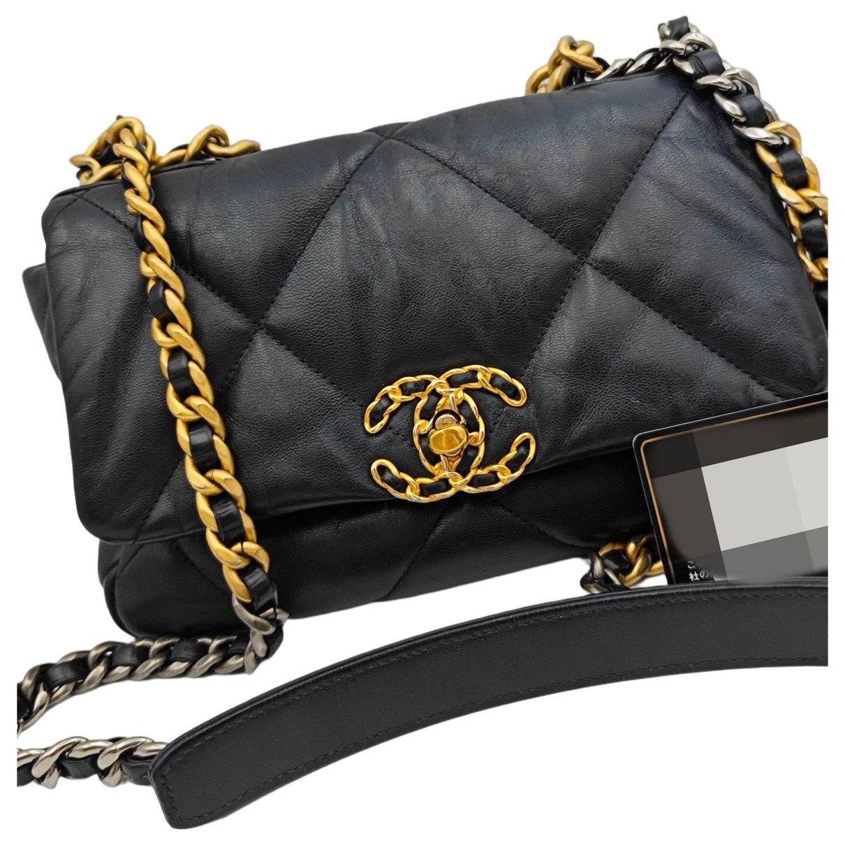 Chanel 19 leather handbag