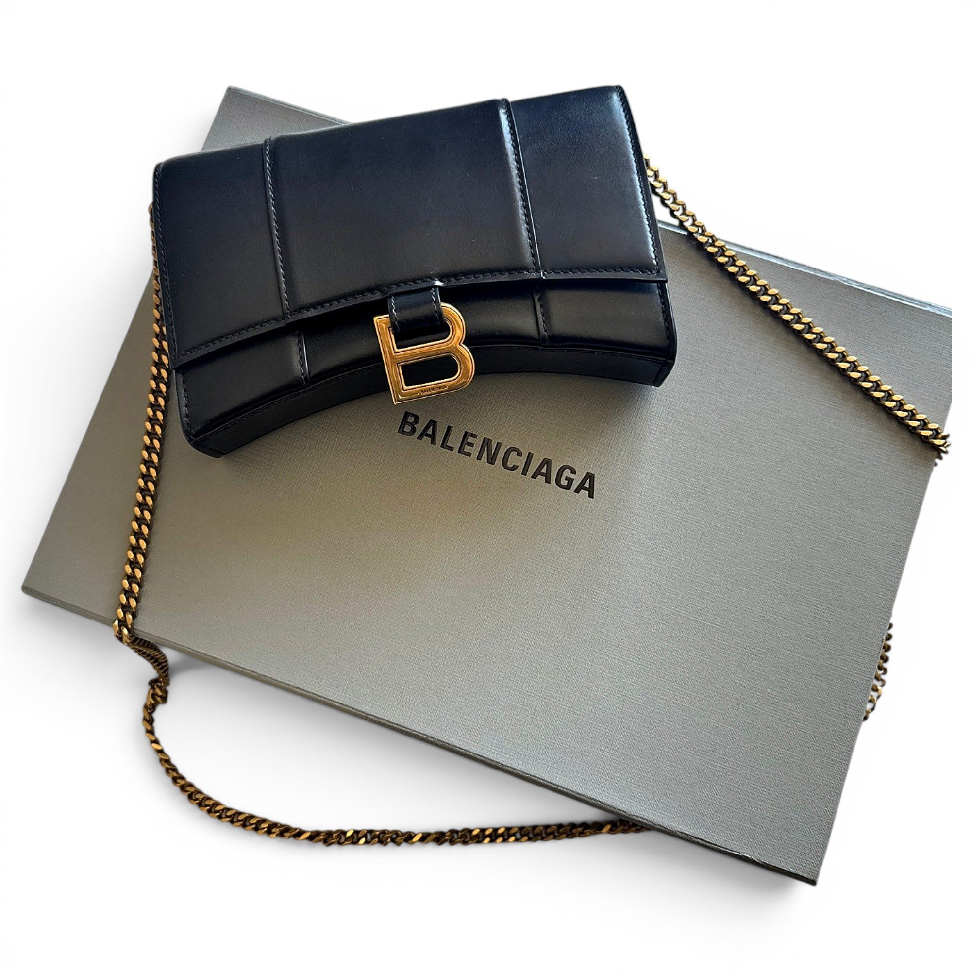 Everyday leather clutch bag