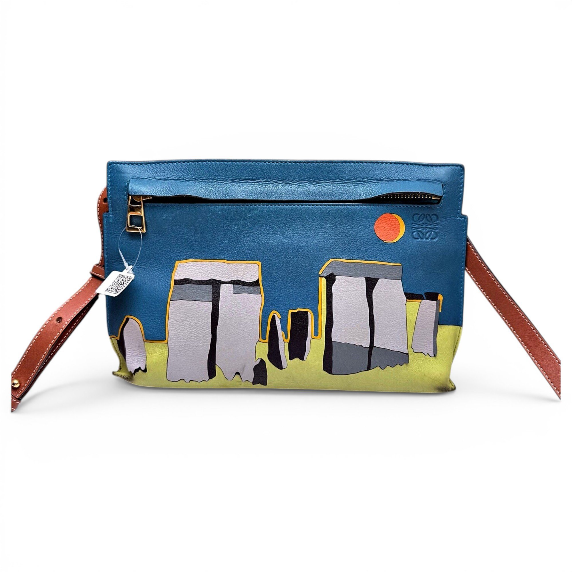 Loewe Avenue leather crossbody bag