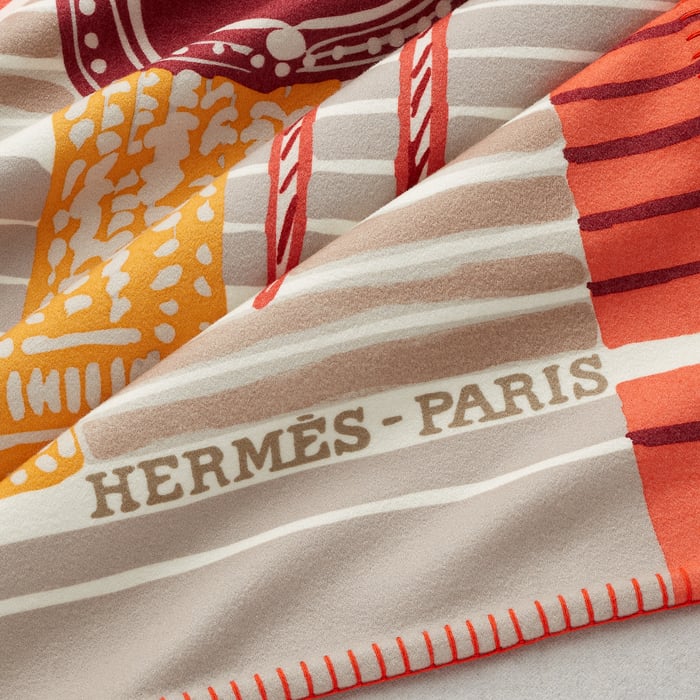 Rouge H Selle Trophee Blanket