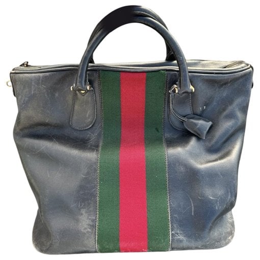 Leather travel bag