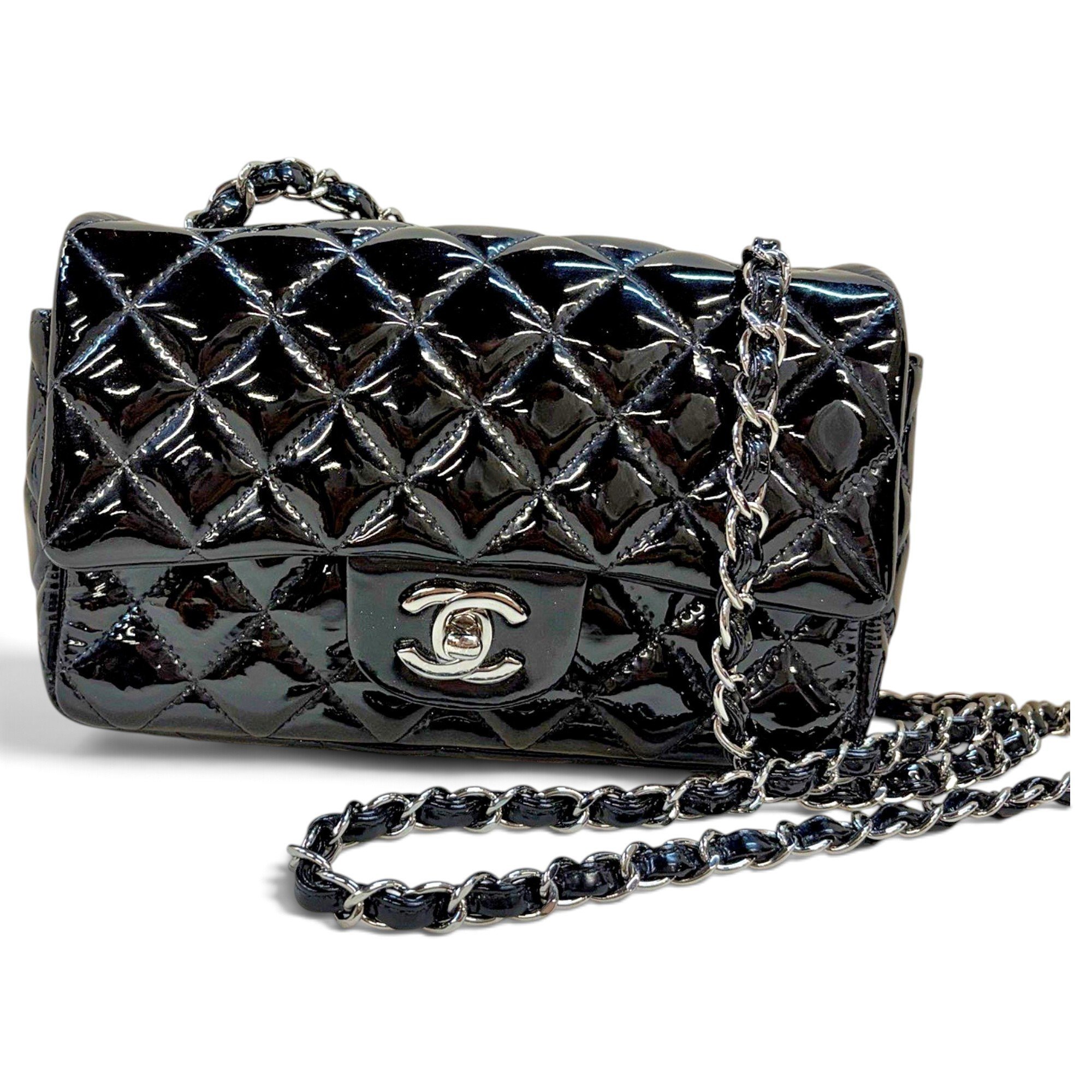 Timeless/Classique patent leather crossbody bag