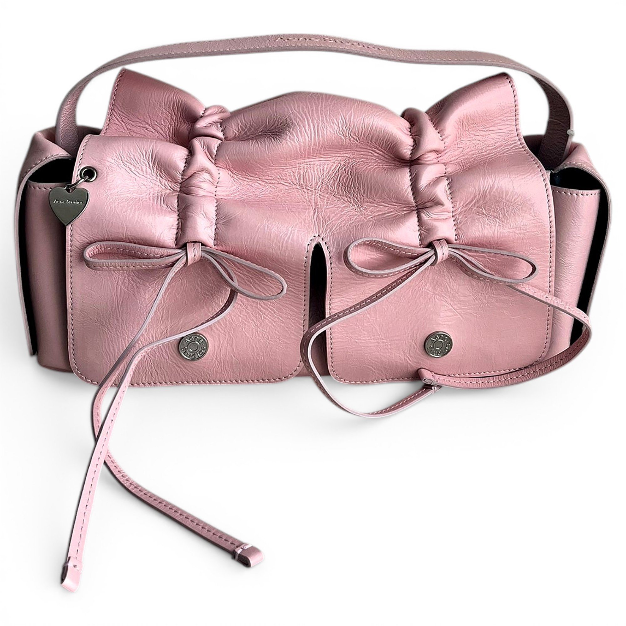 Multipocket patent leather handbag