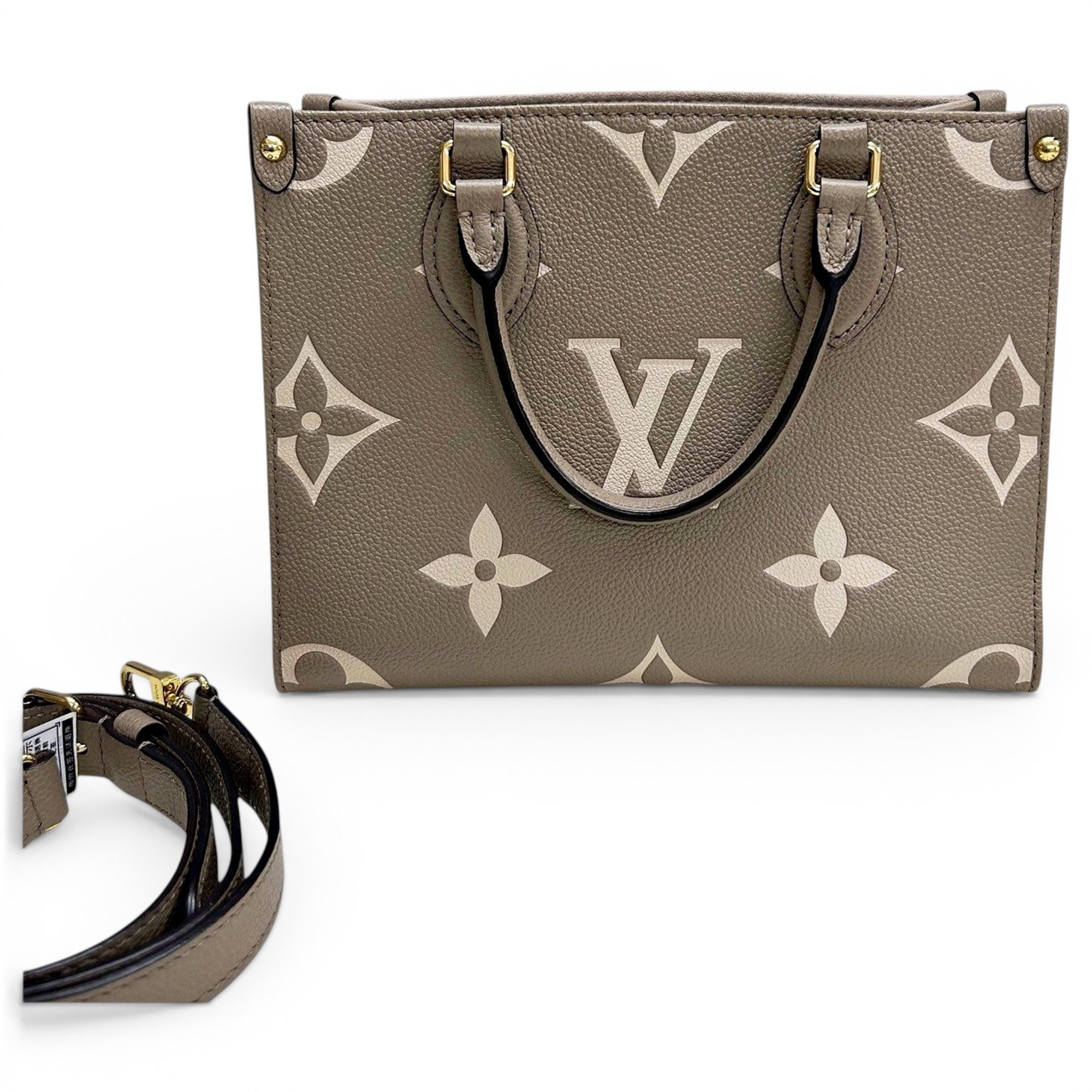 Onthego leather tote