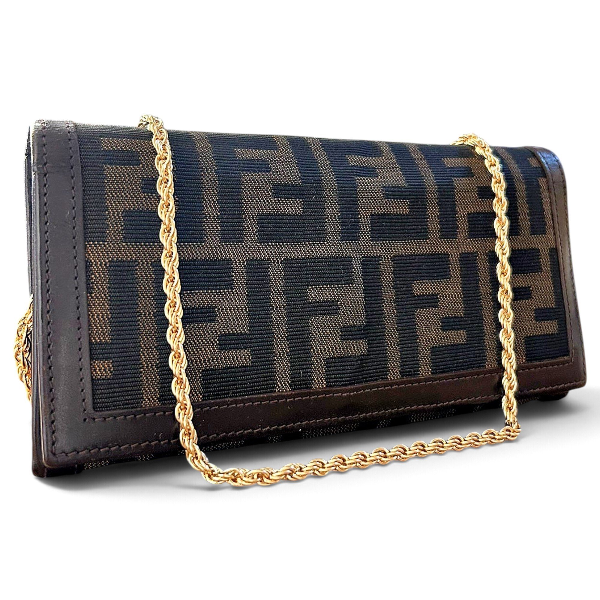 Baguette cloth crossbody bag