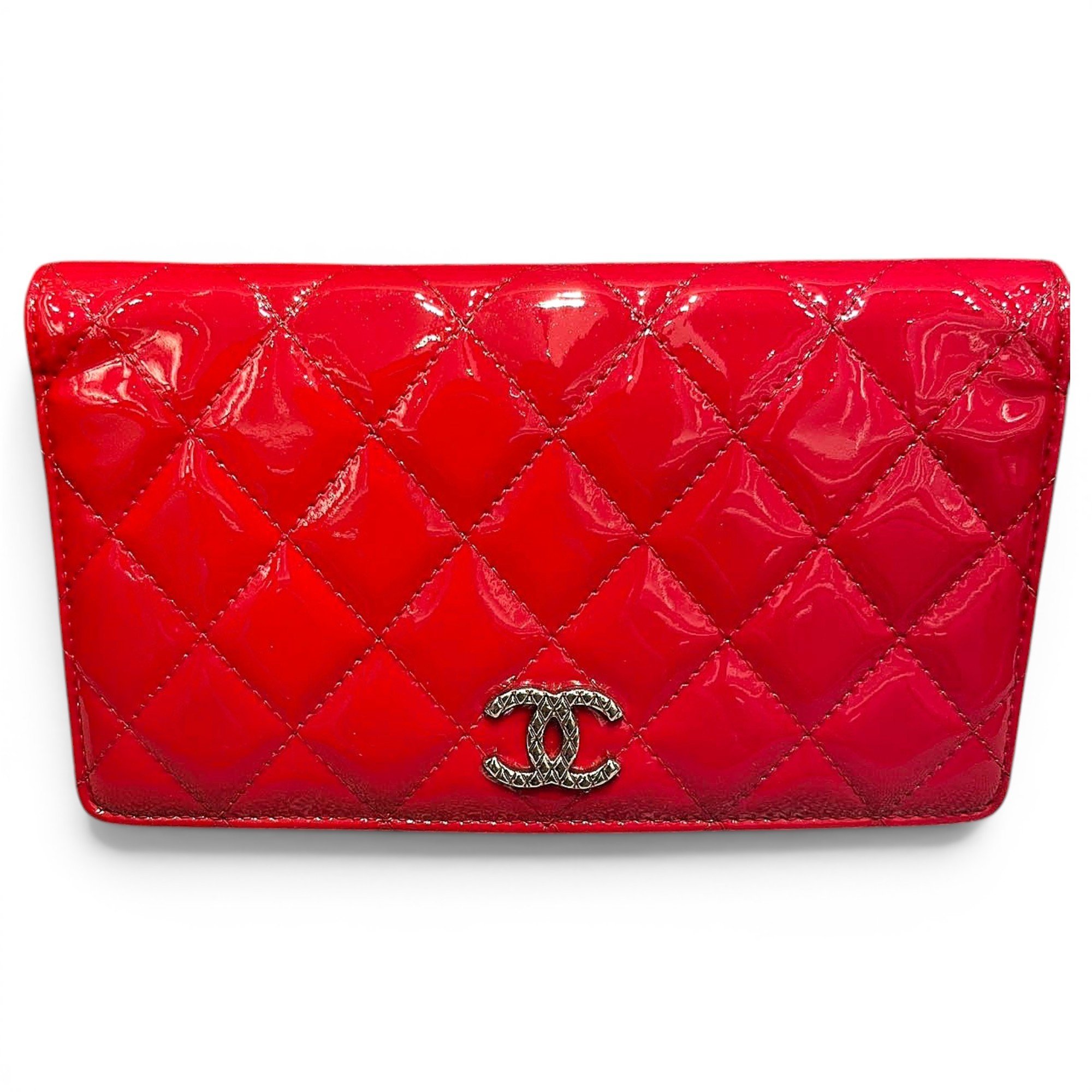 Patent leather clutch bag