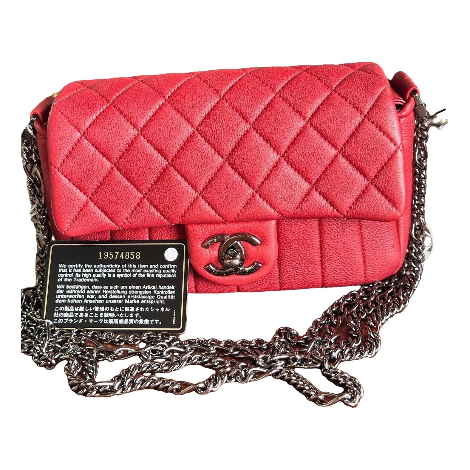 Timeless/Classique leather crossbody bag