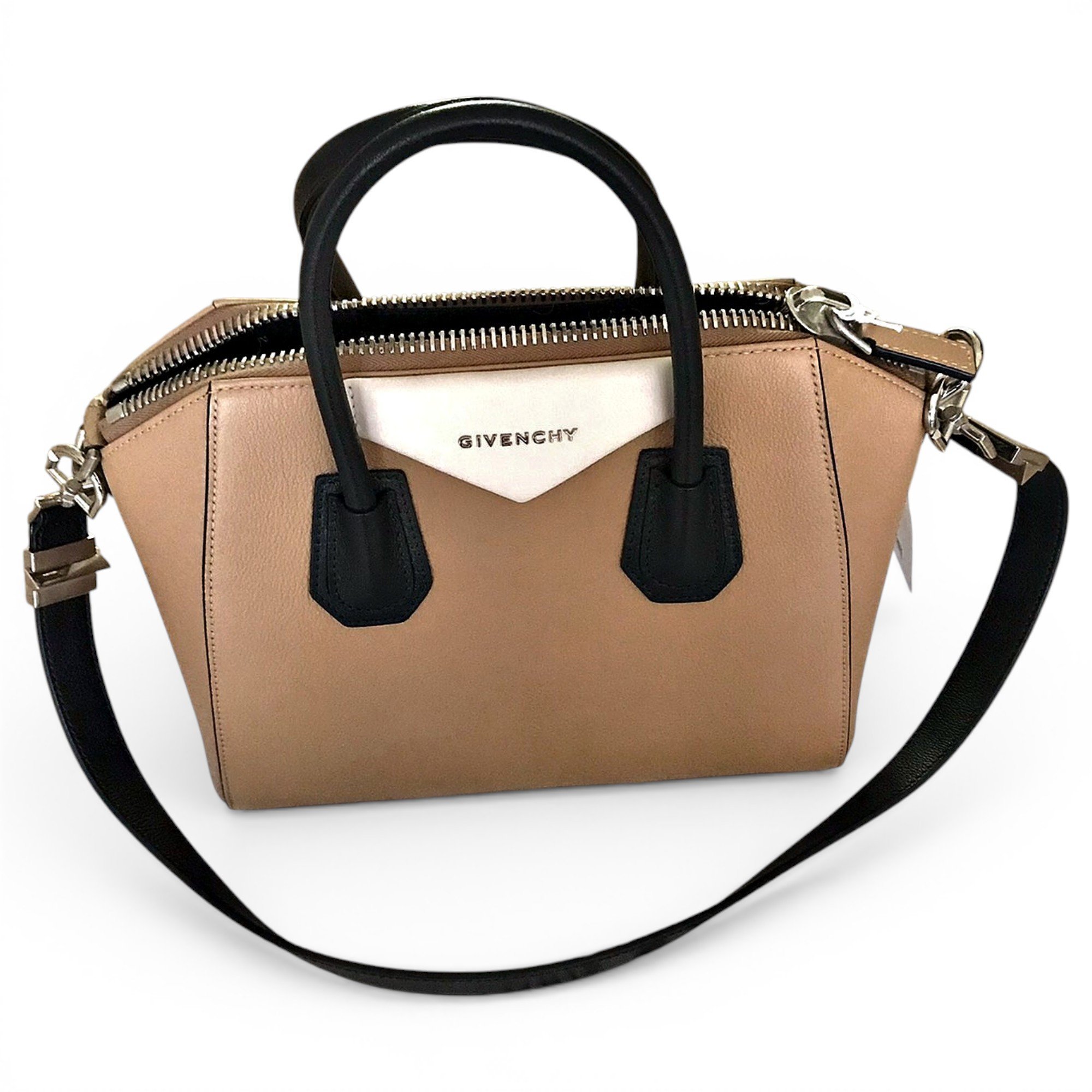 Givenchy Antigona leather handbag