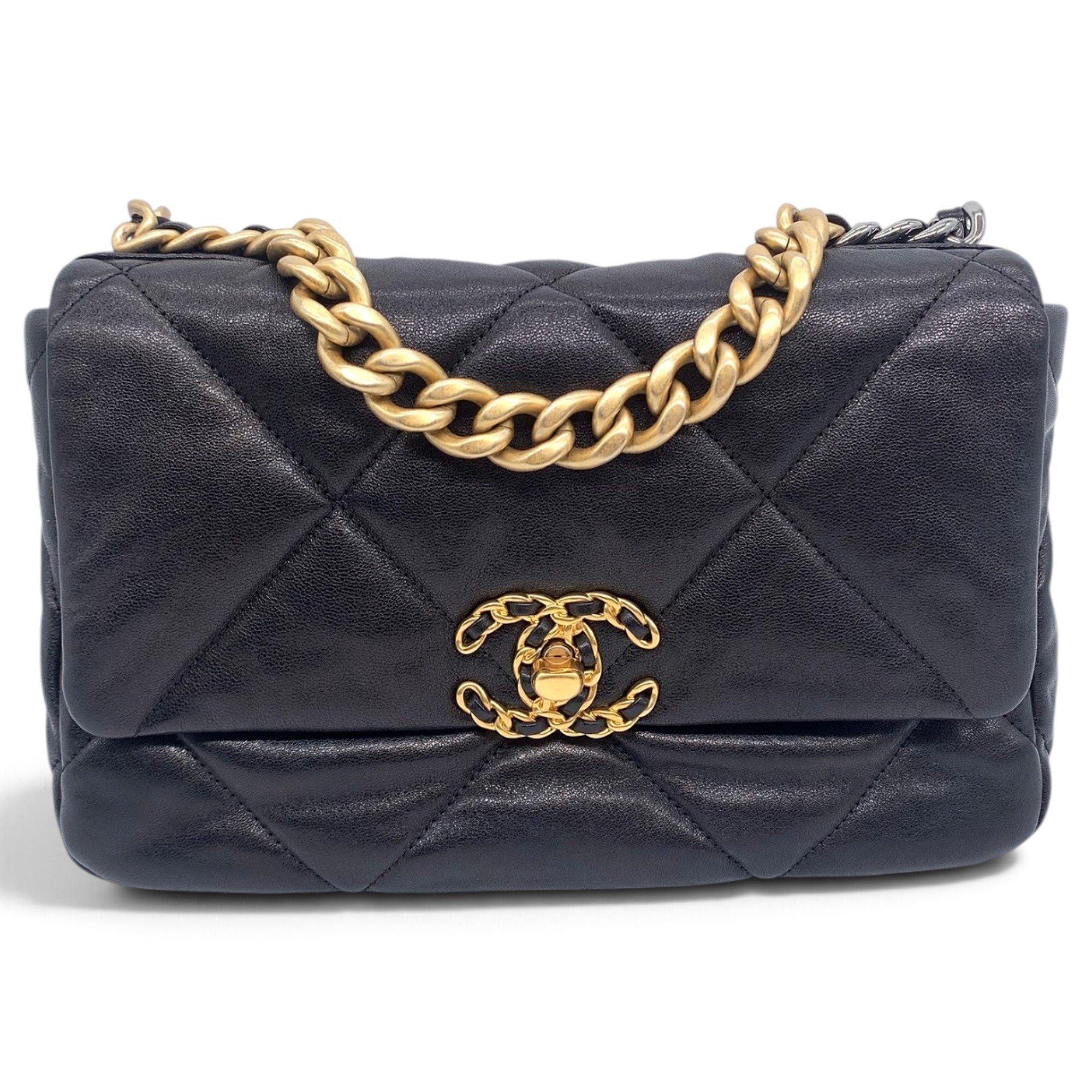 Chanel 19 leather handbag