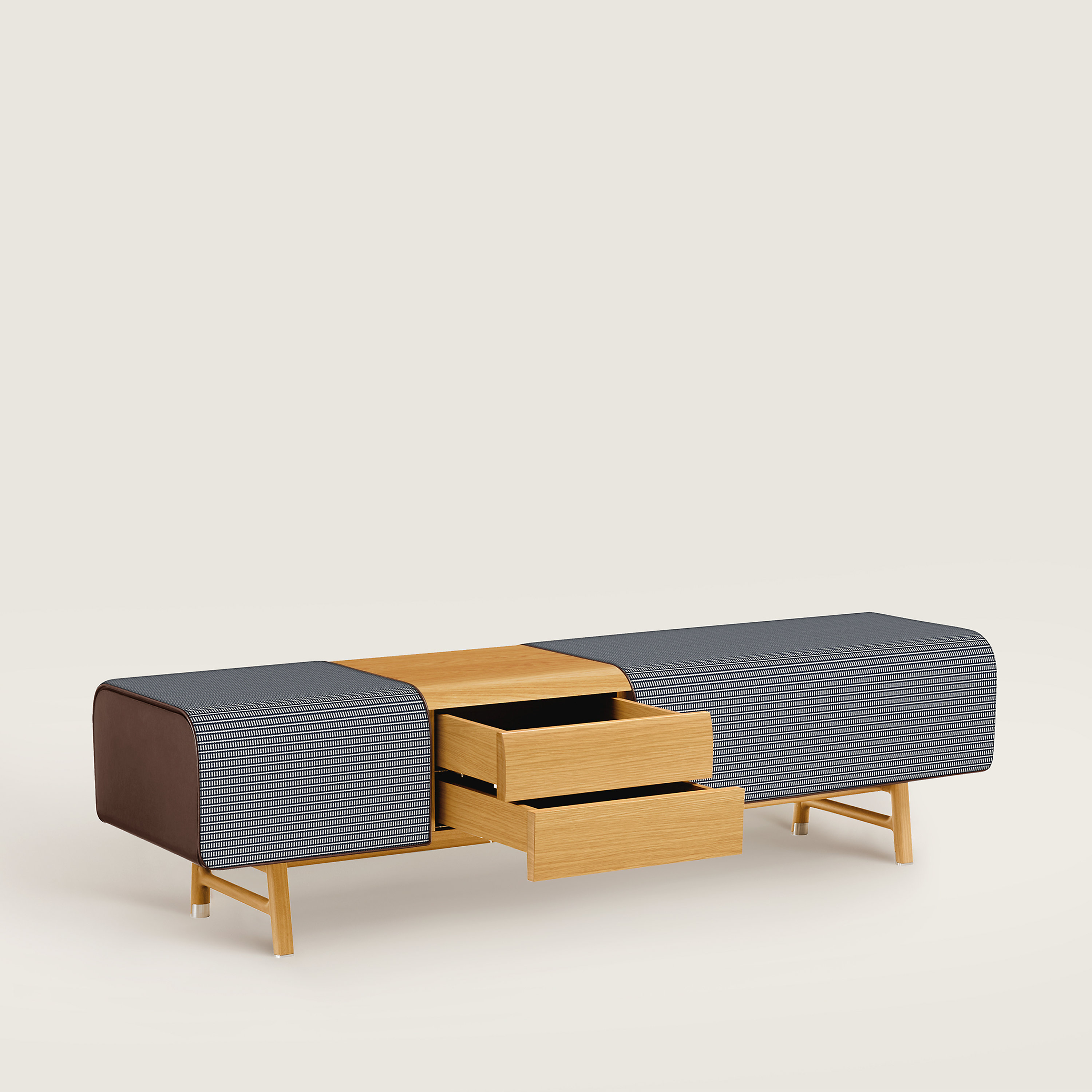 Les Necessaires d'Hermès long bench