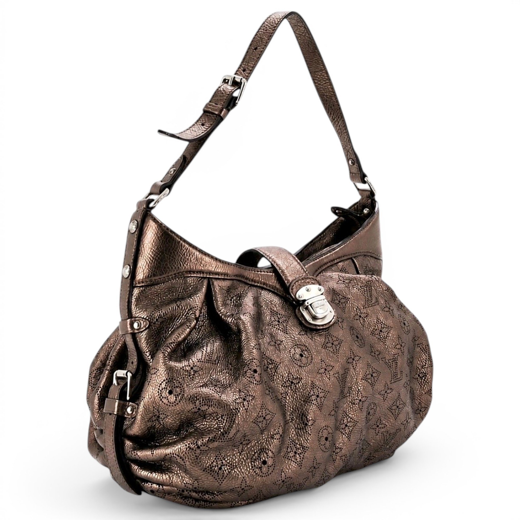 Louis Vuitton Neverfull leather tote