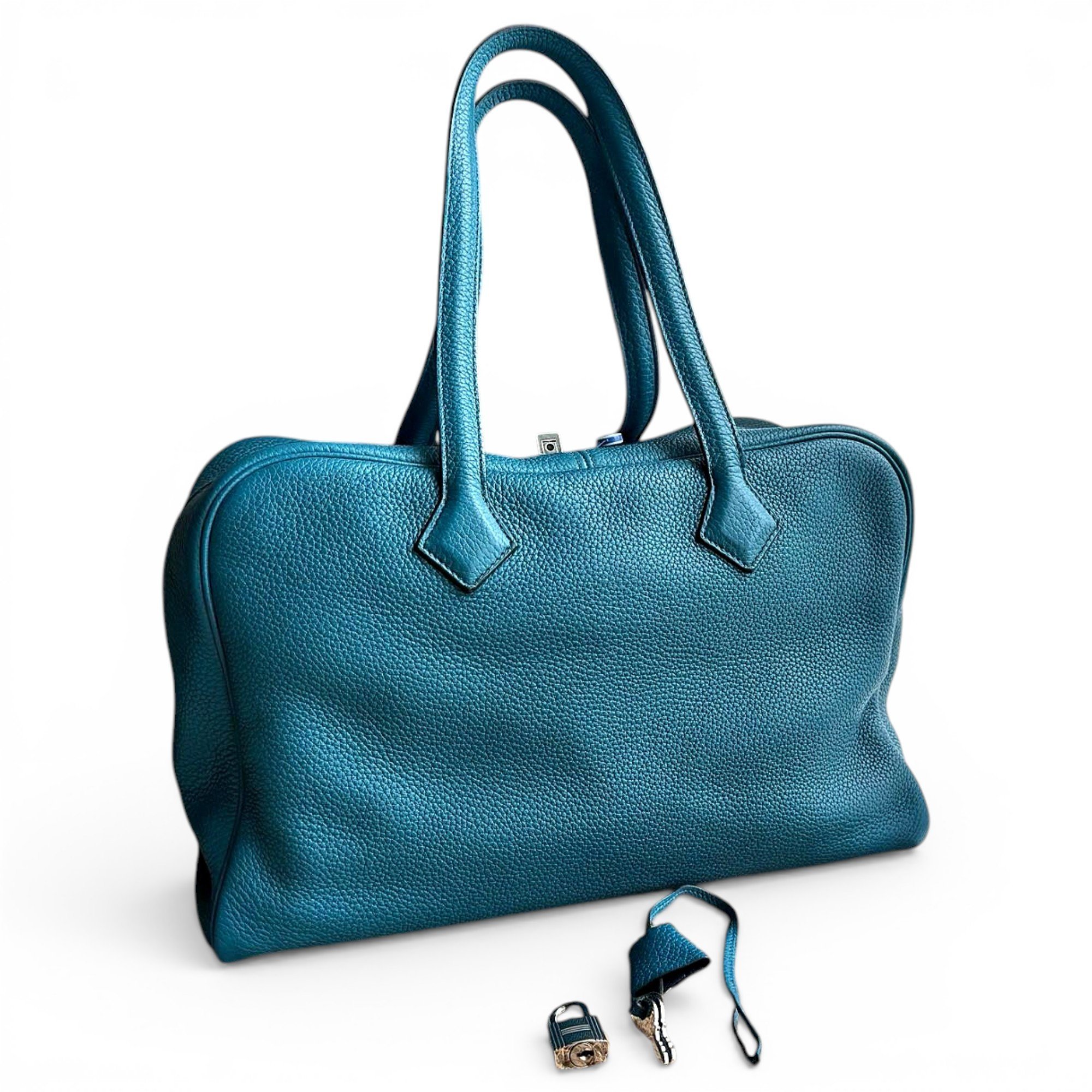 Victoria leather handbag