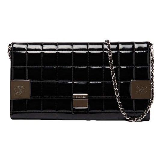 Patent leather handbag