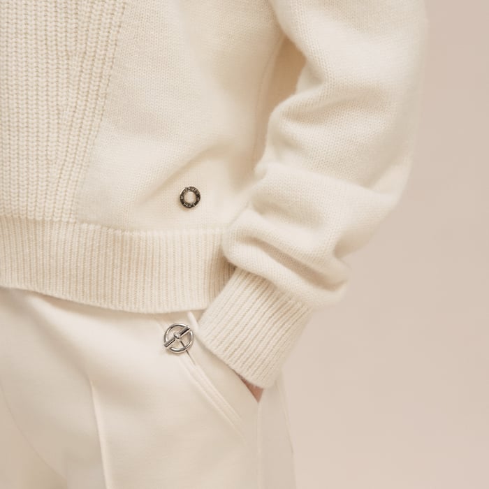 Blanc Naturel Cashmere Long-sleeve Sweater