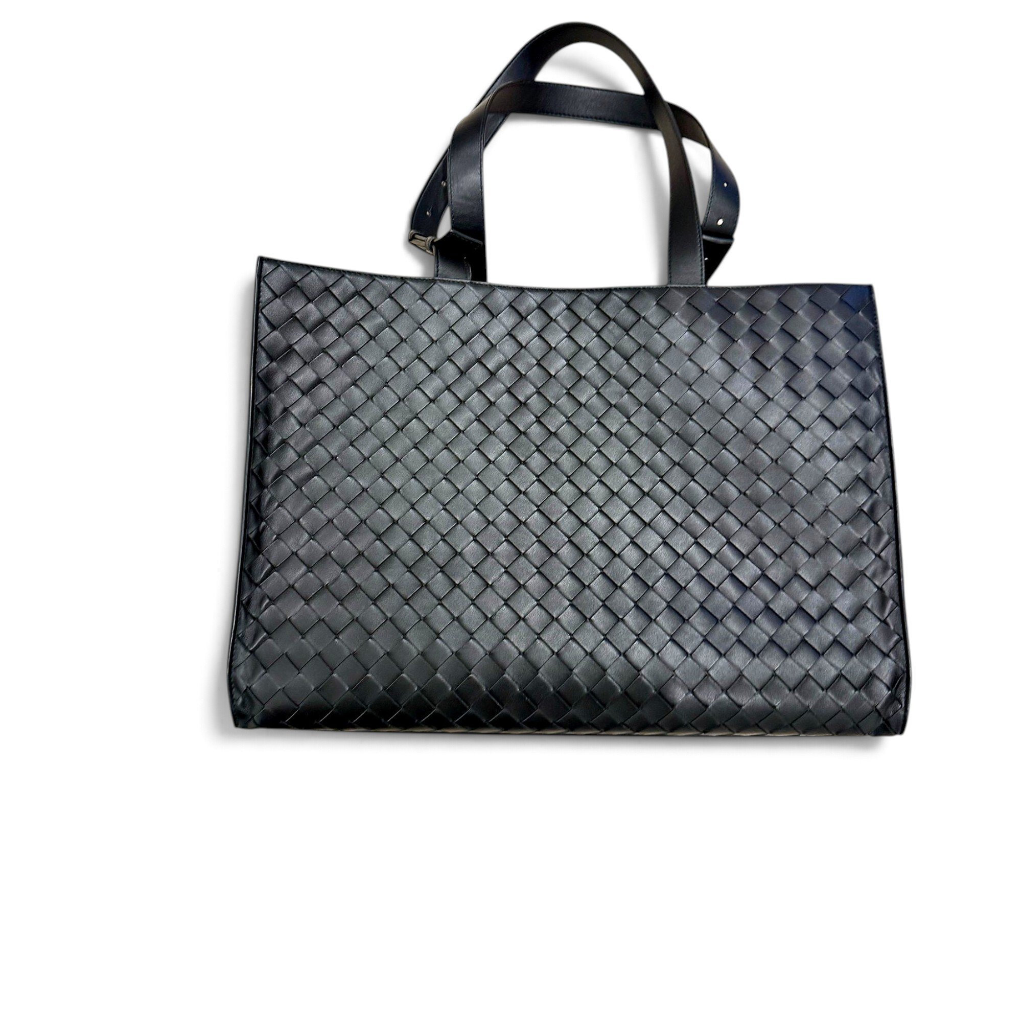 Leather tote