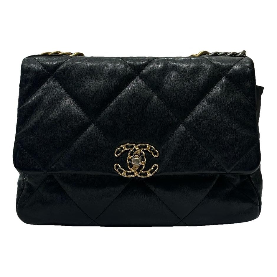 Chanel 19 leather handbag