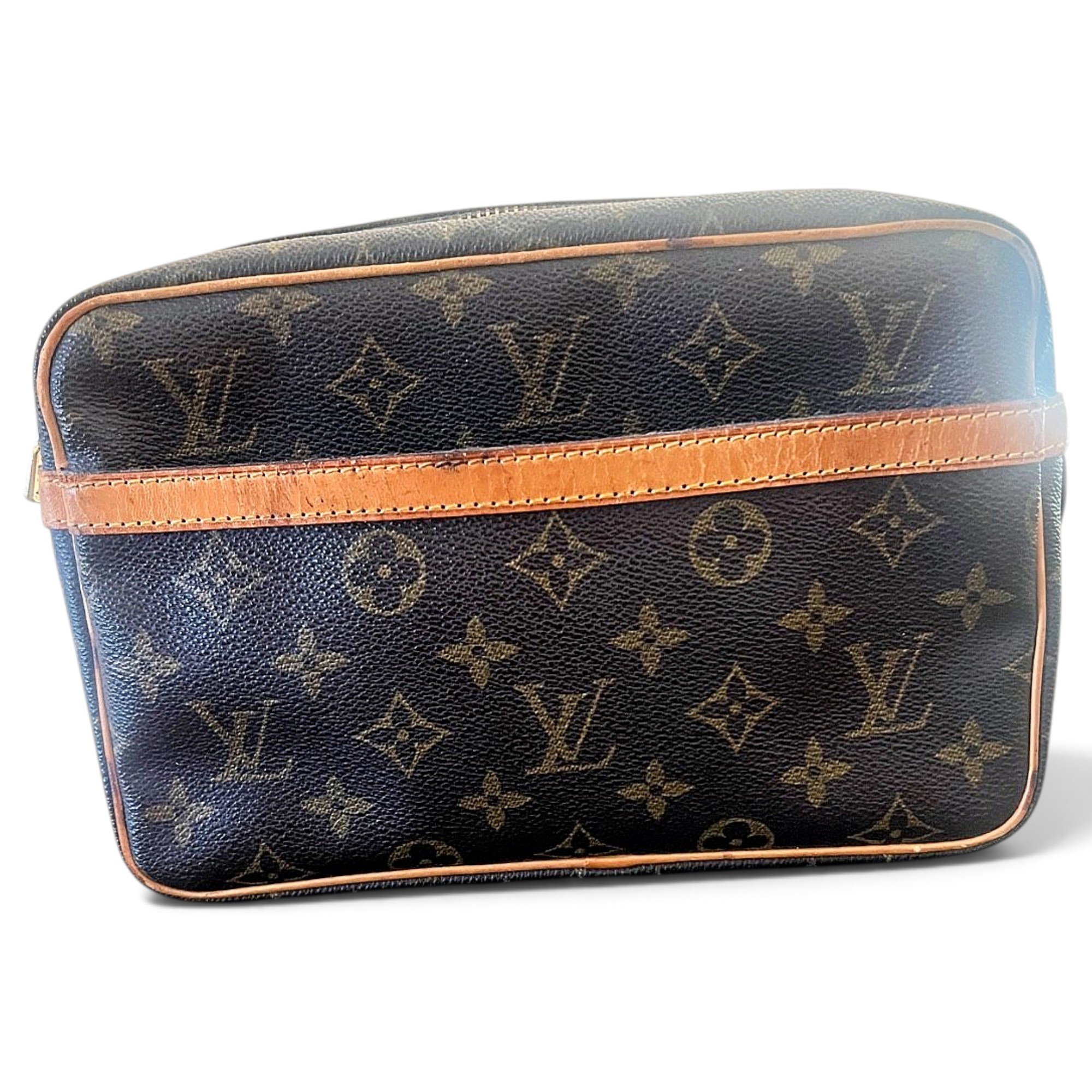 Louis Vuitton Leather bag