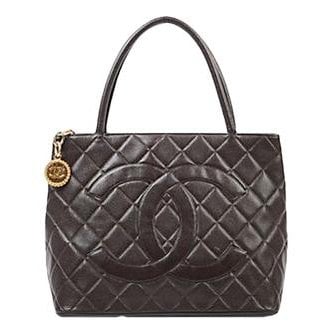 Médaillon leather handbag