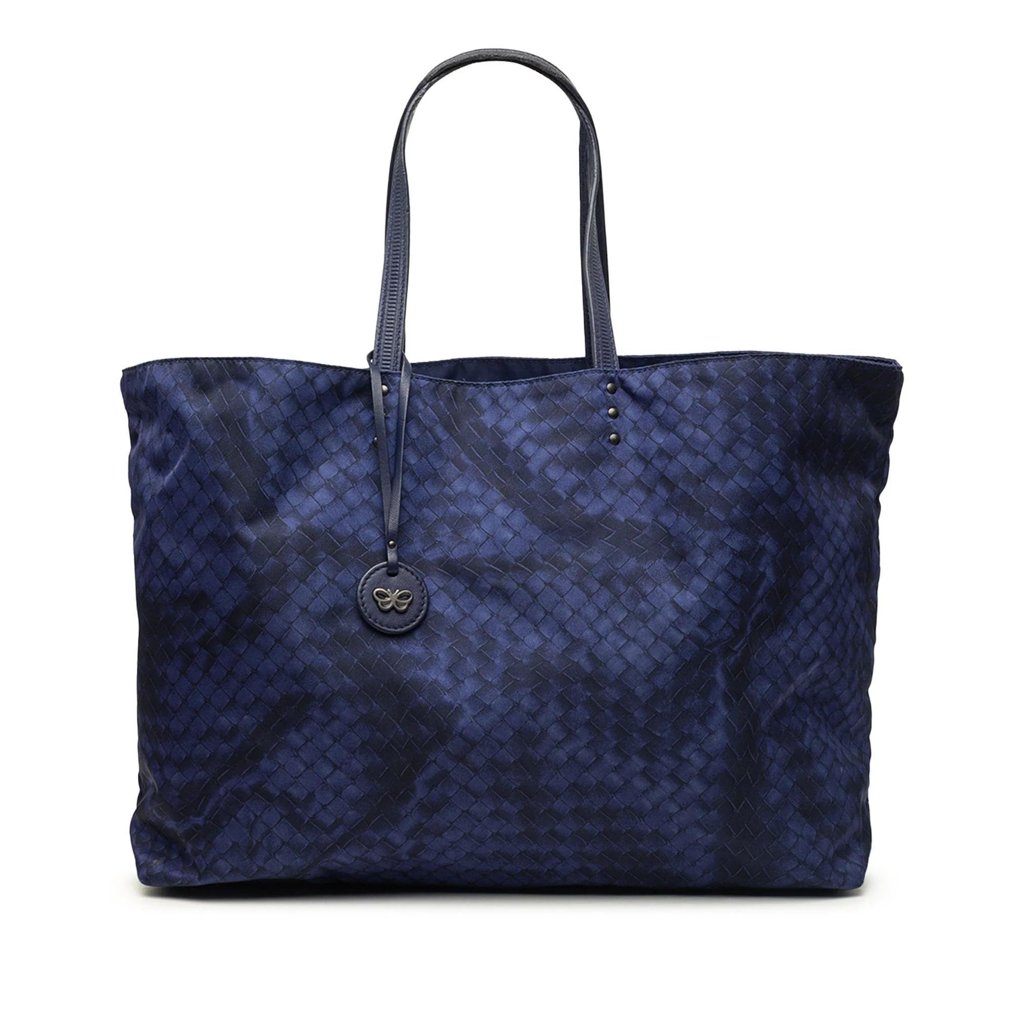 Veneta leather handbag