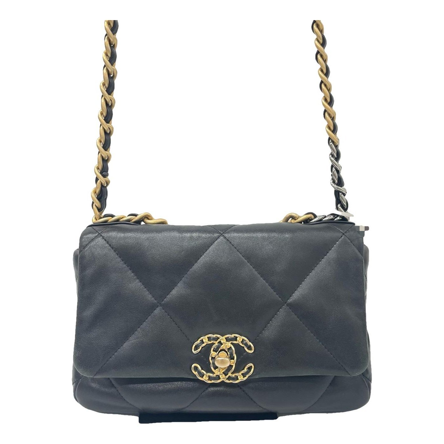 Chanel 19 leather handbag