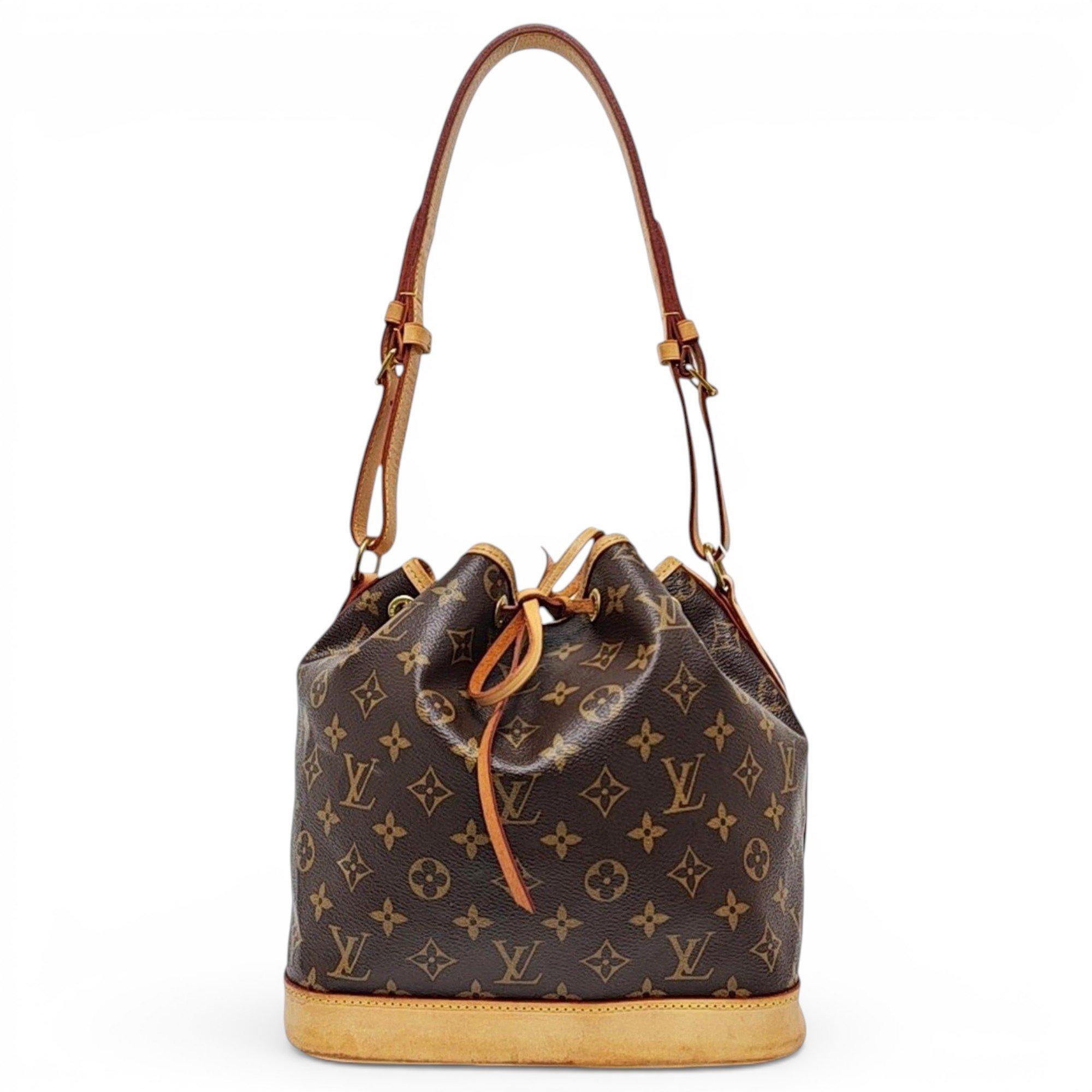 Nano Noé leather handbag