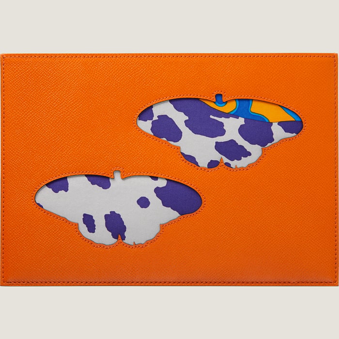 Random Passport Holder