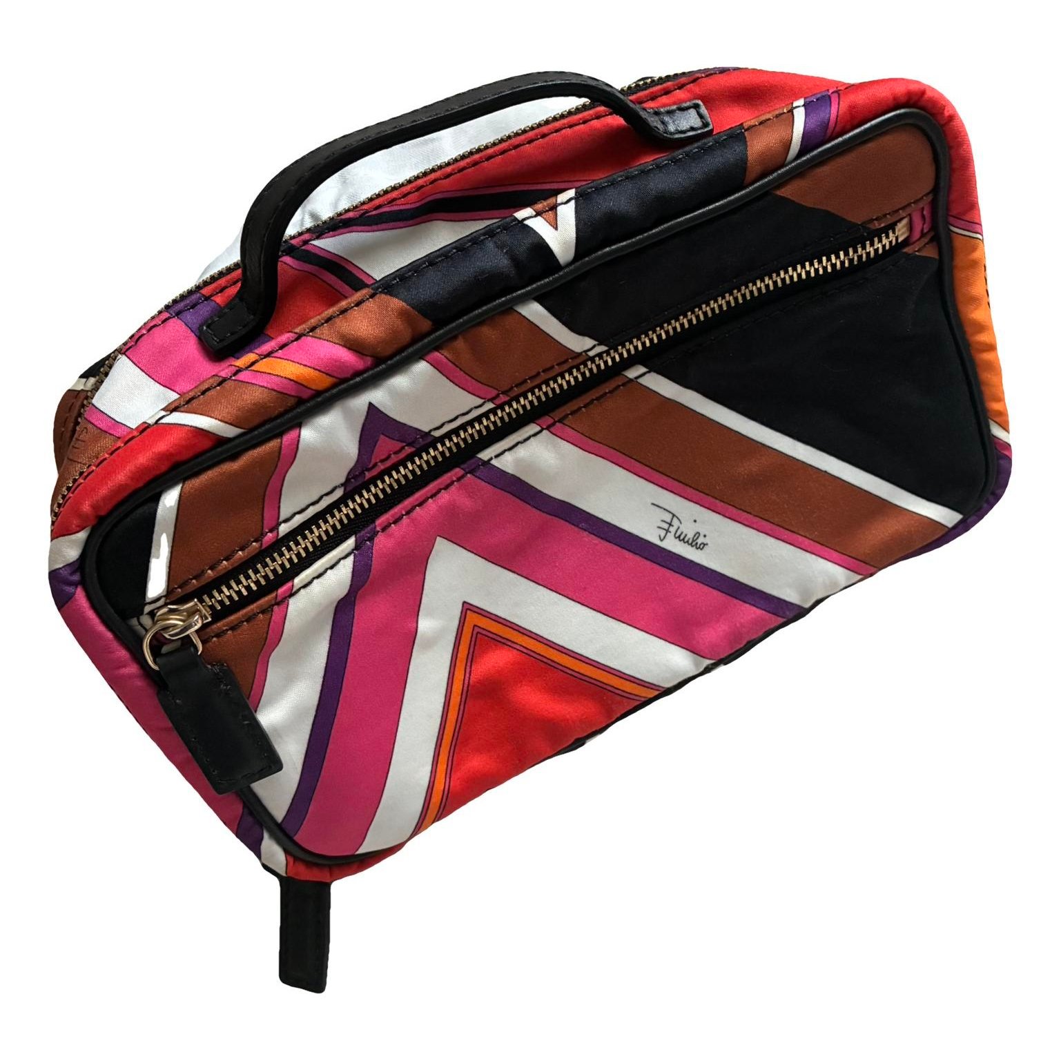 Silk vanity case