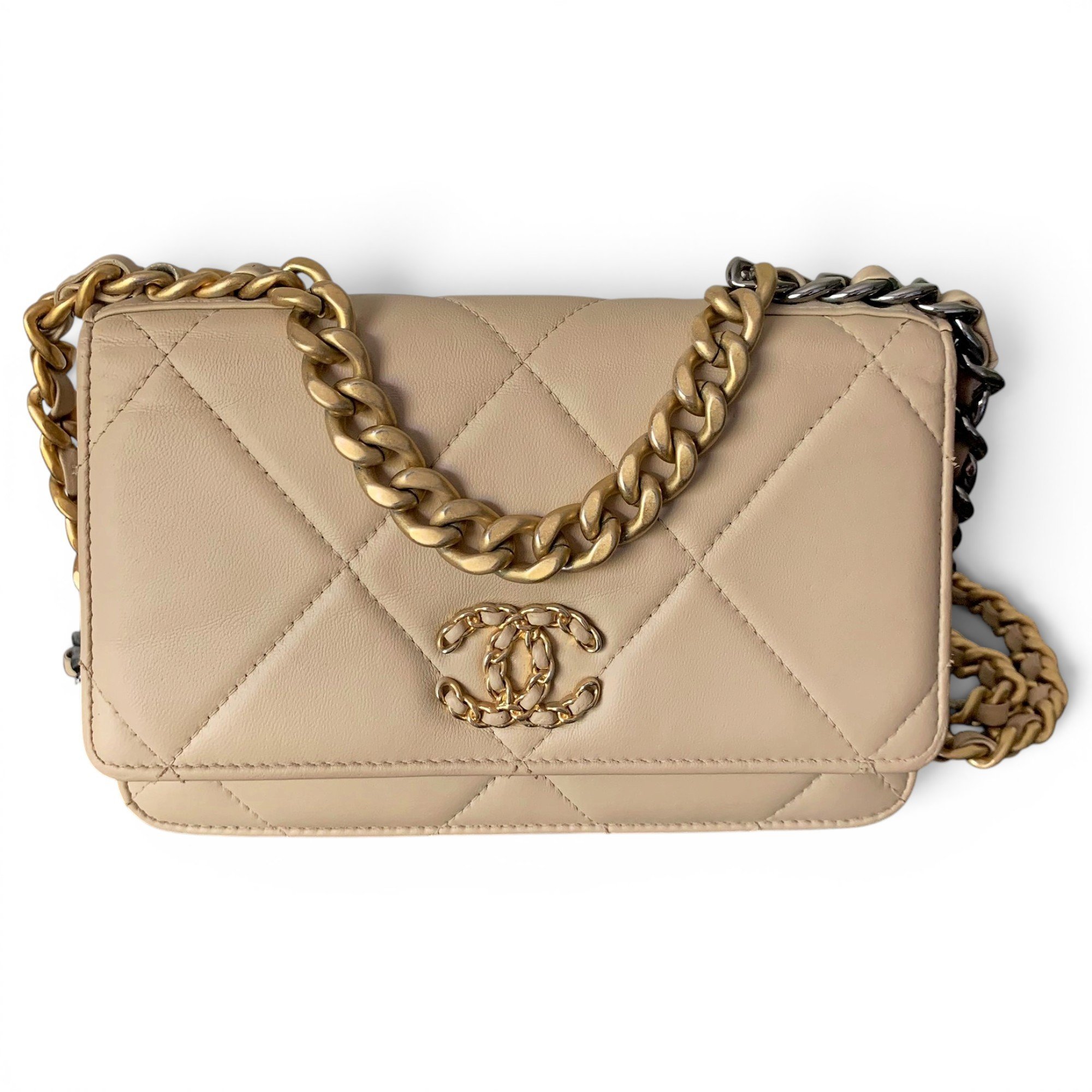 Wallet On Chain Chanel 19 leather handbag