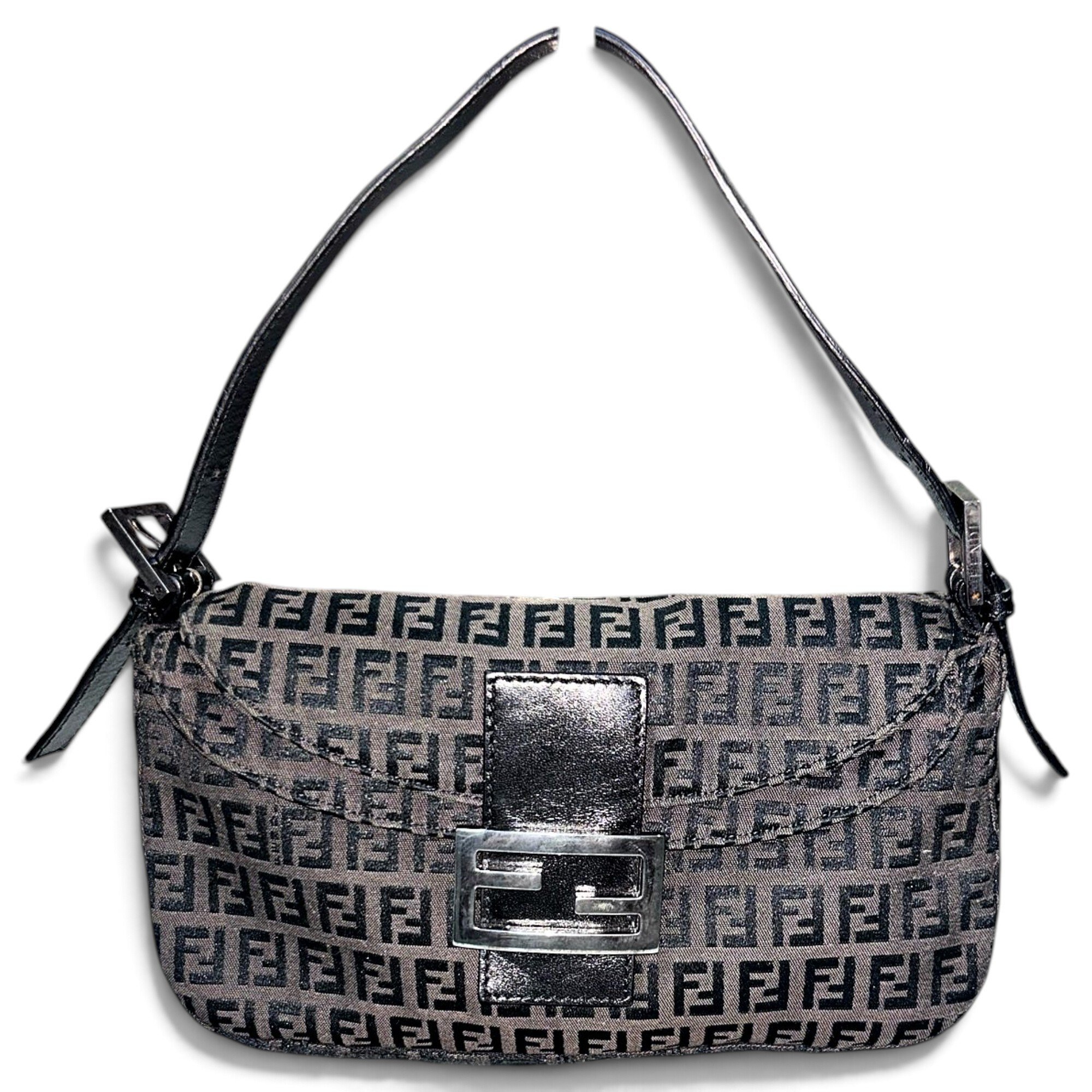 Baguette cloth handbag