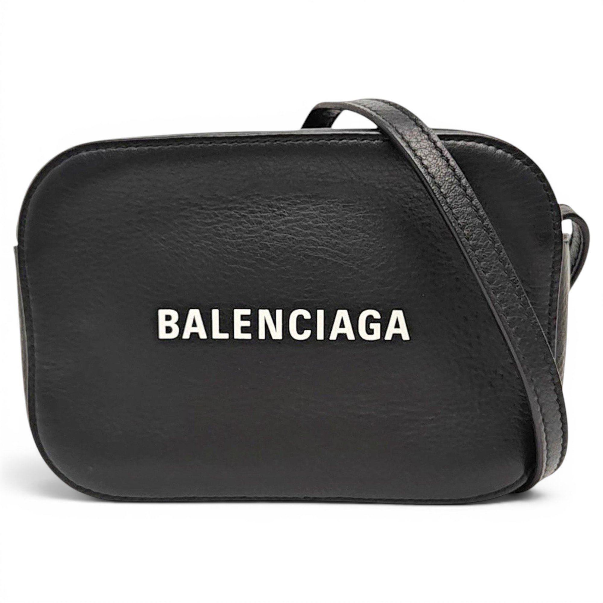 Everyday leather handbag