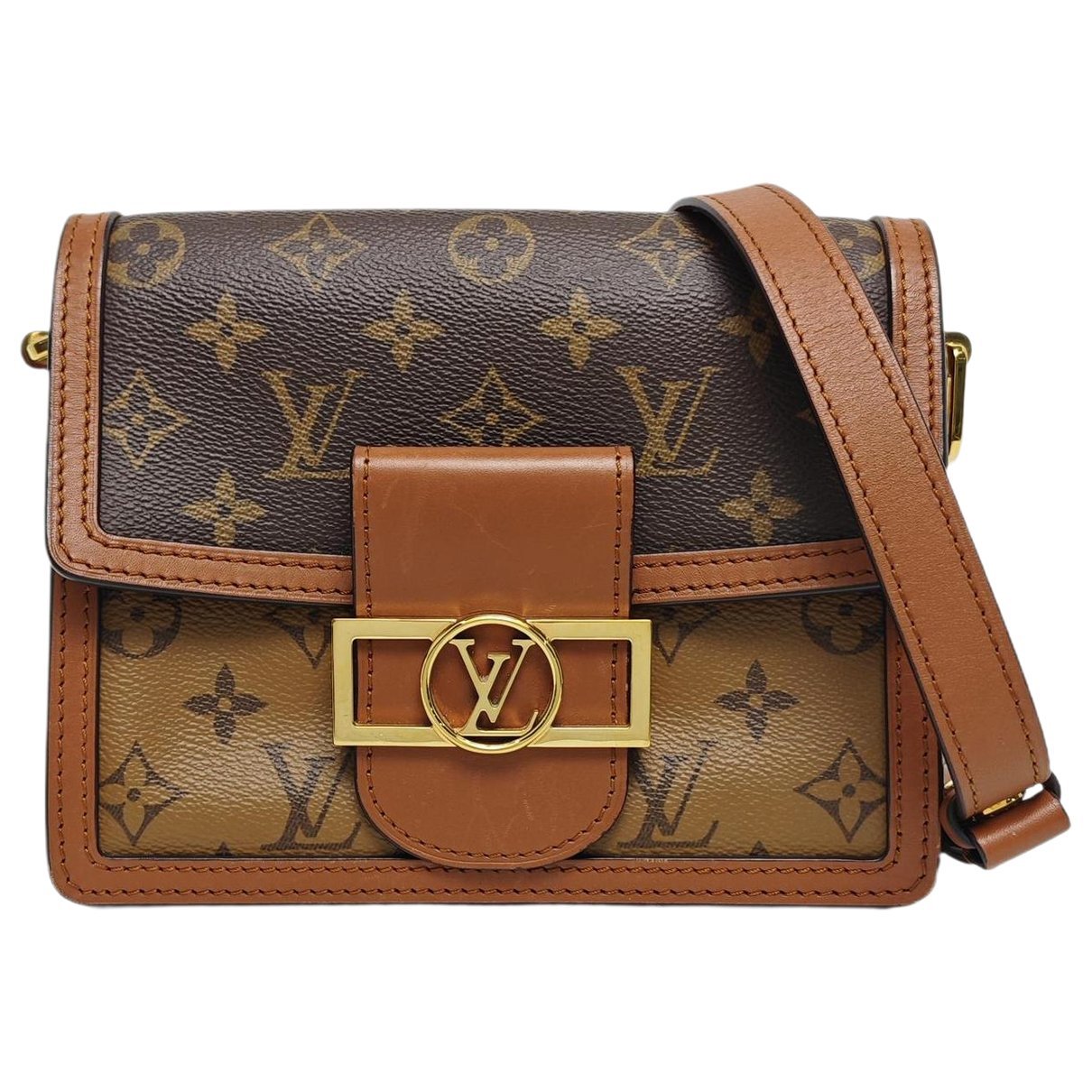 Dauphine leather handbag