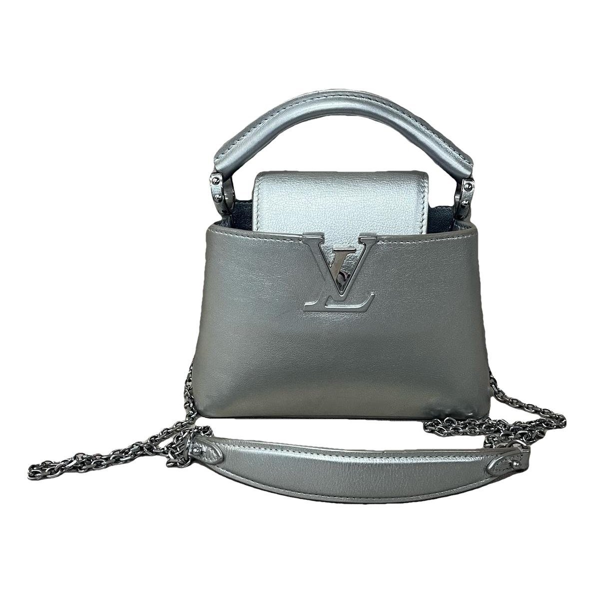 Capucines leather handbag