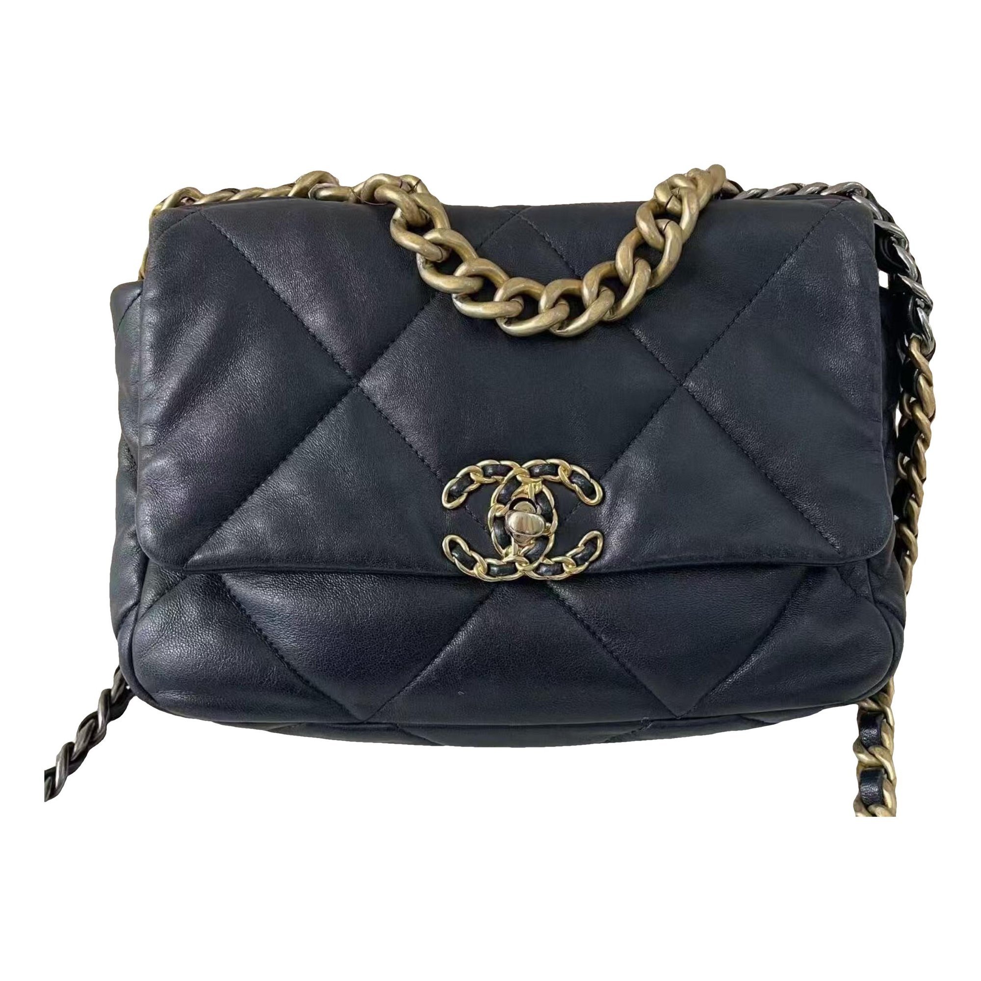Chanel 19 leather handbag