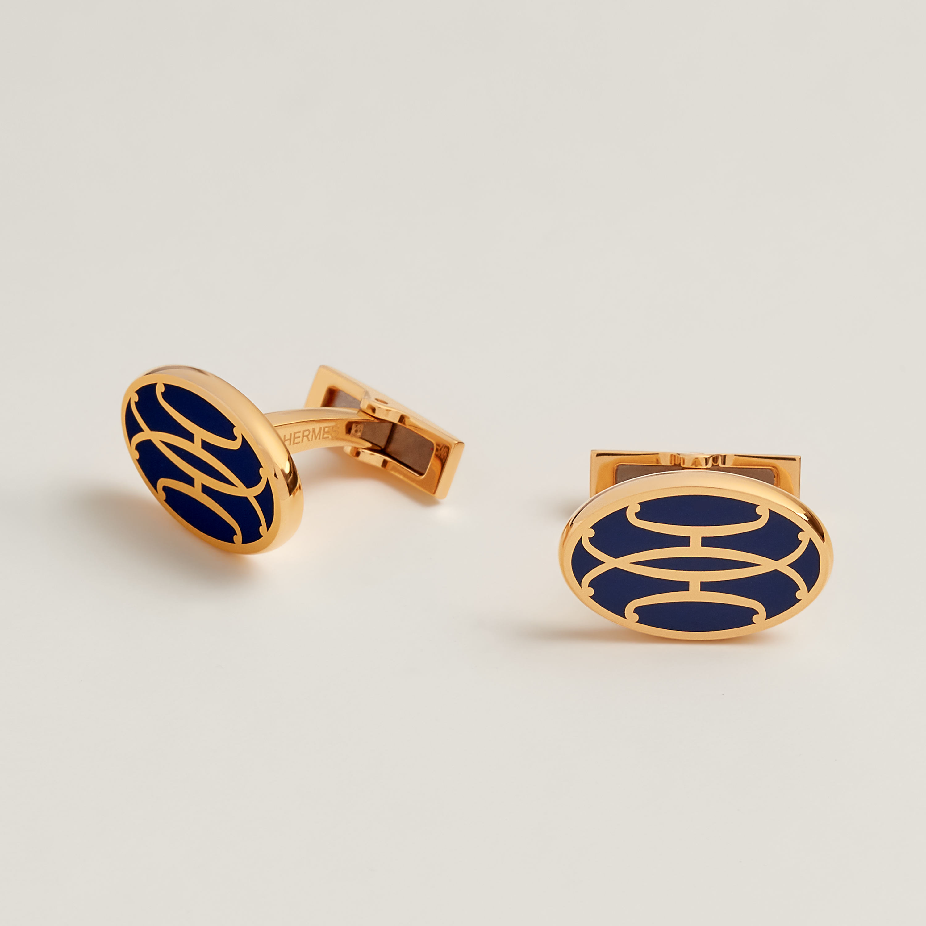 H Lift cufflinks