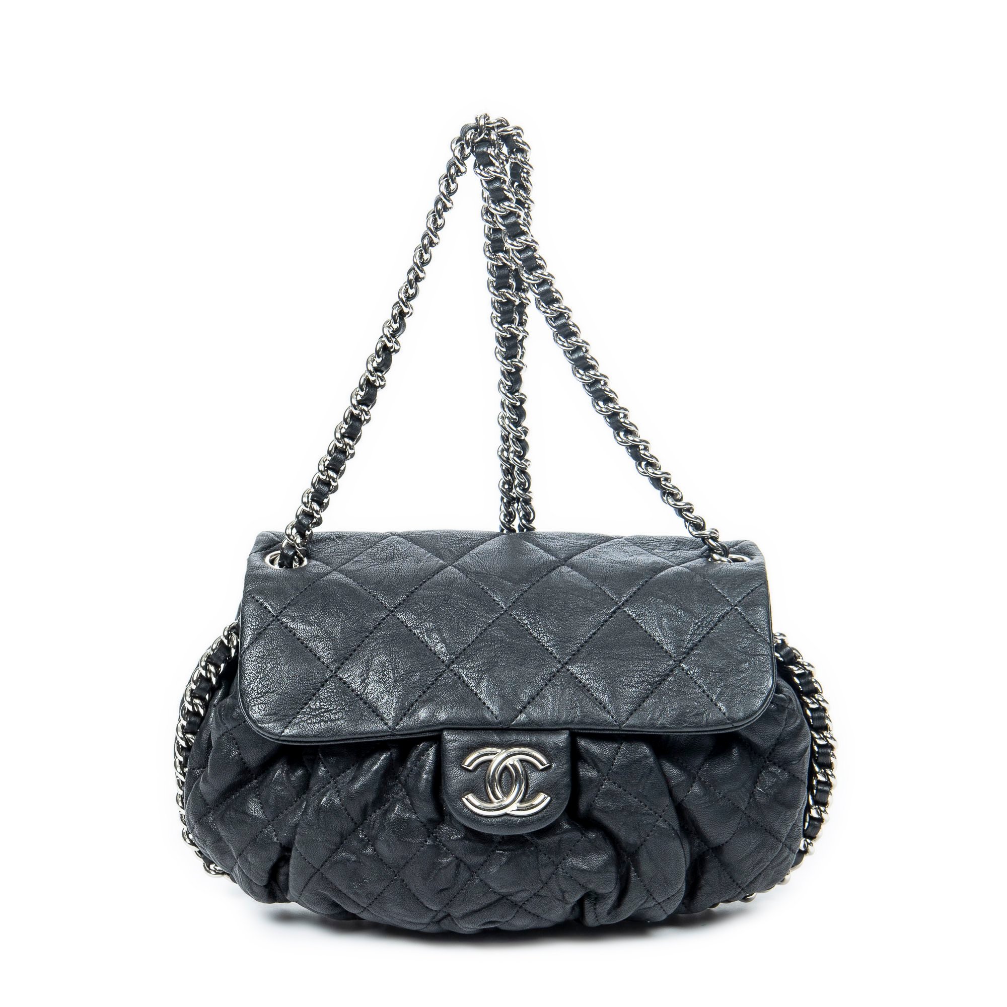 Chanel 19 leather handbag