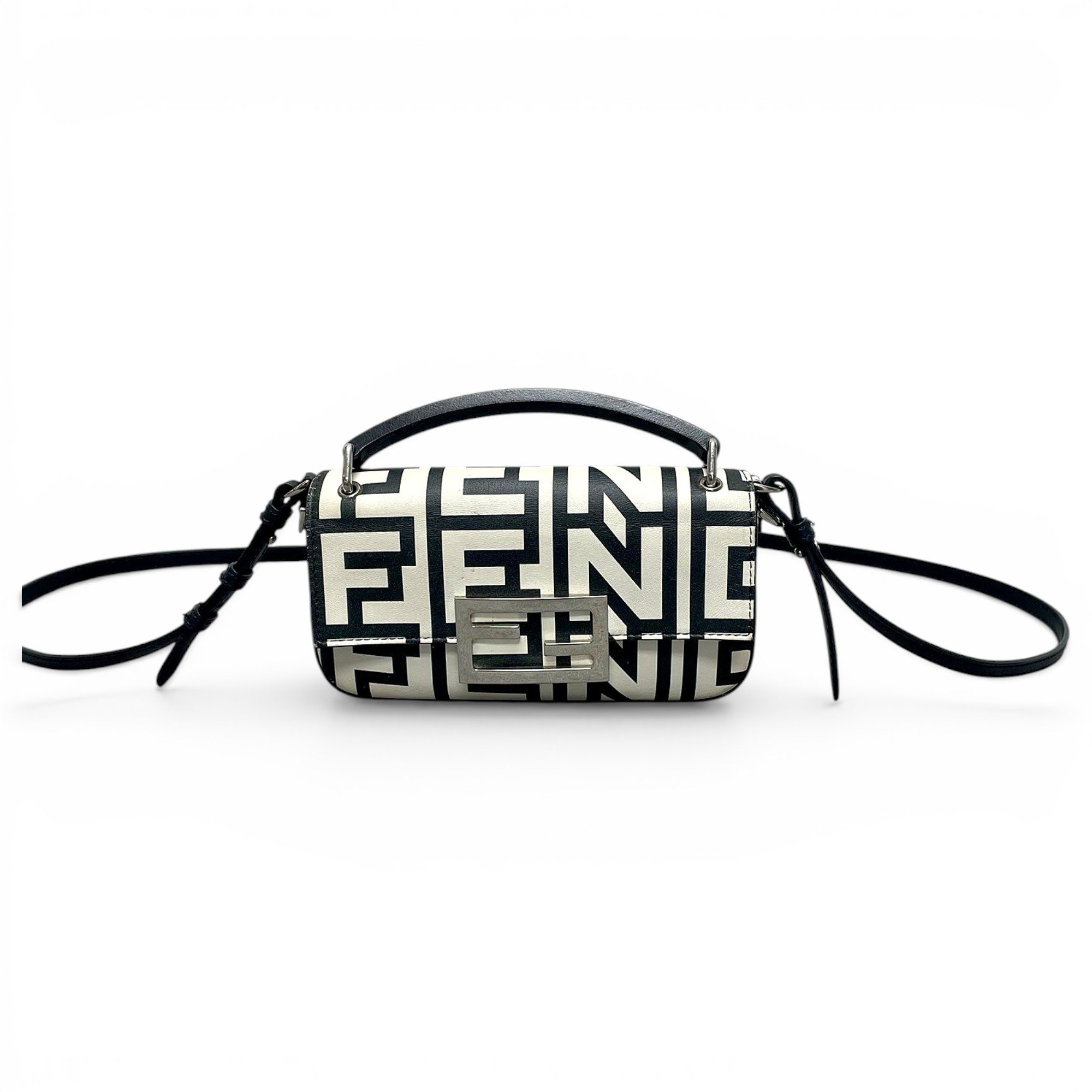 Baguette leather handbag