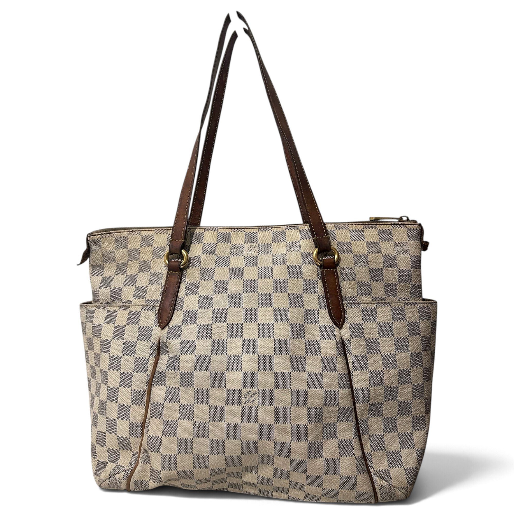 Totally leather tote