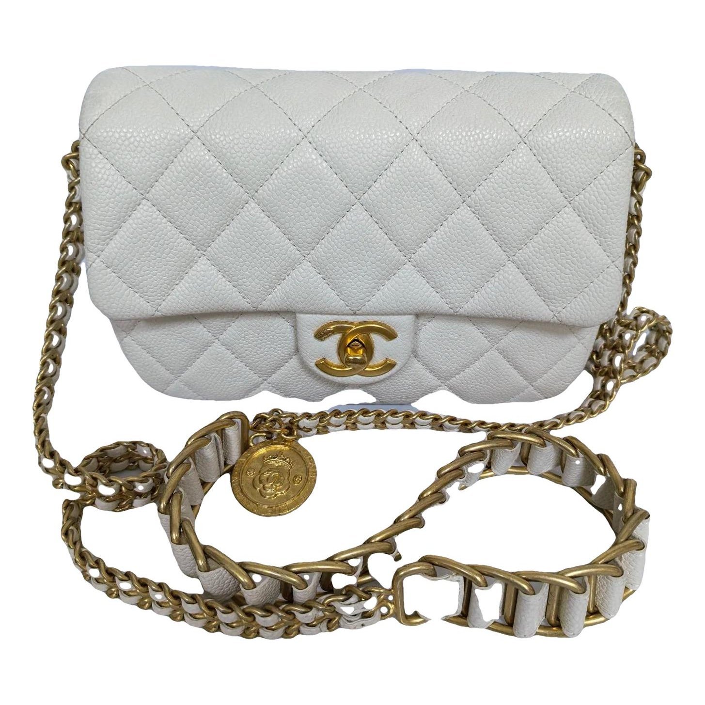Chanel 19 leather handbag
