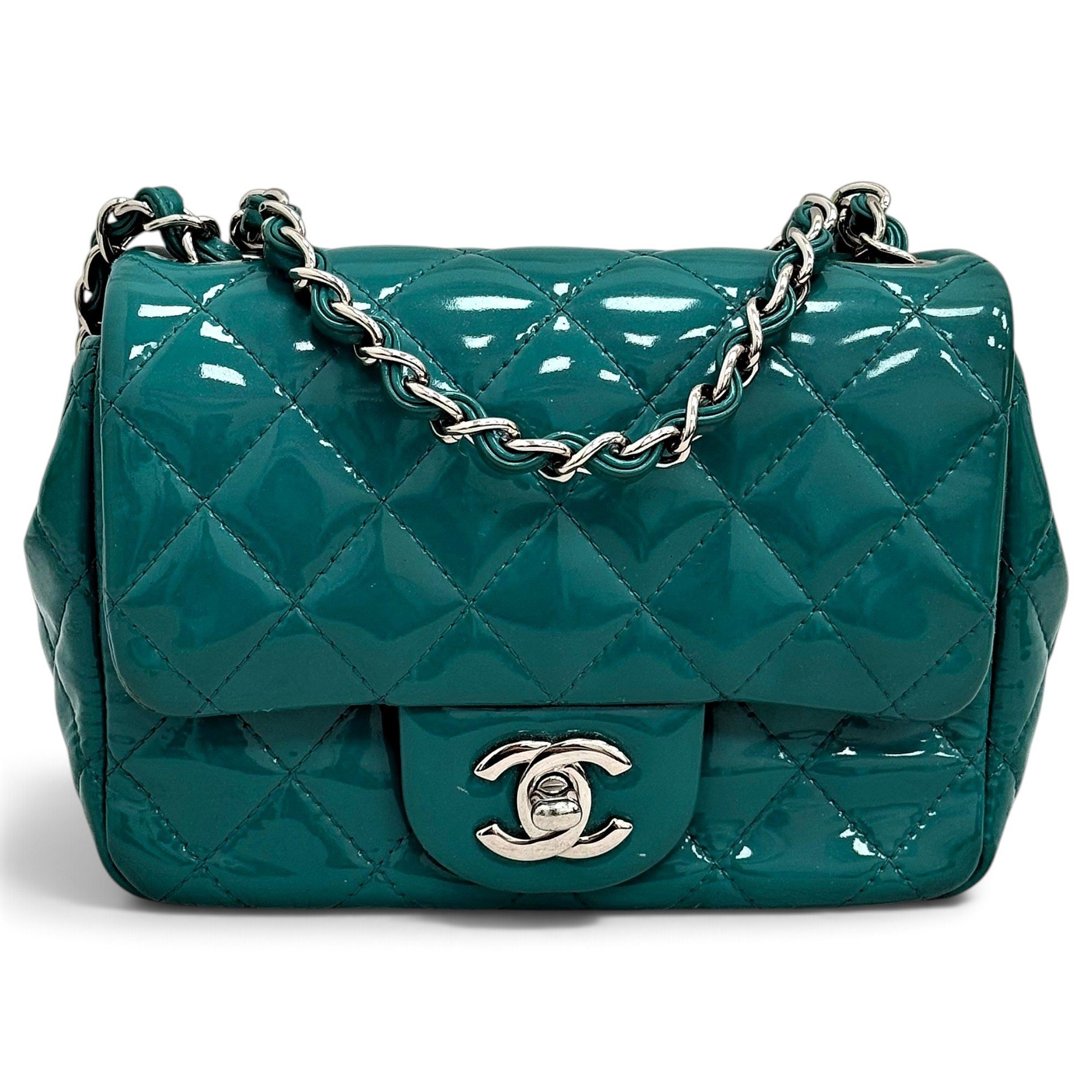 Timeless/Classique patent leather handbag