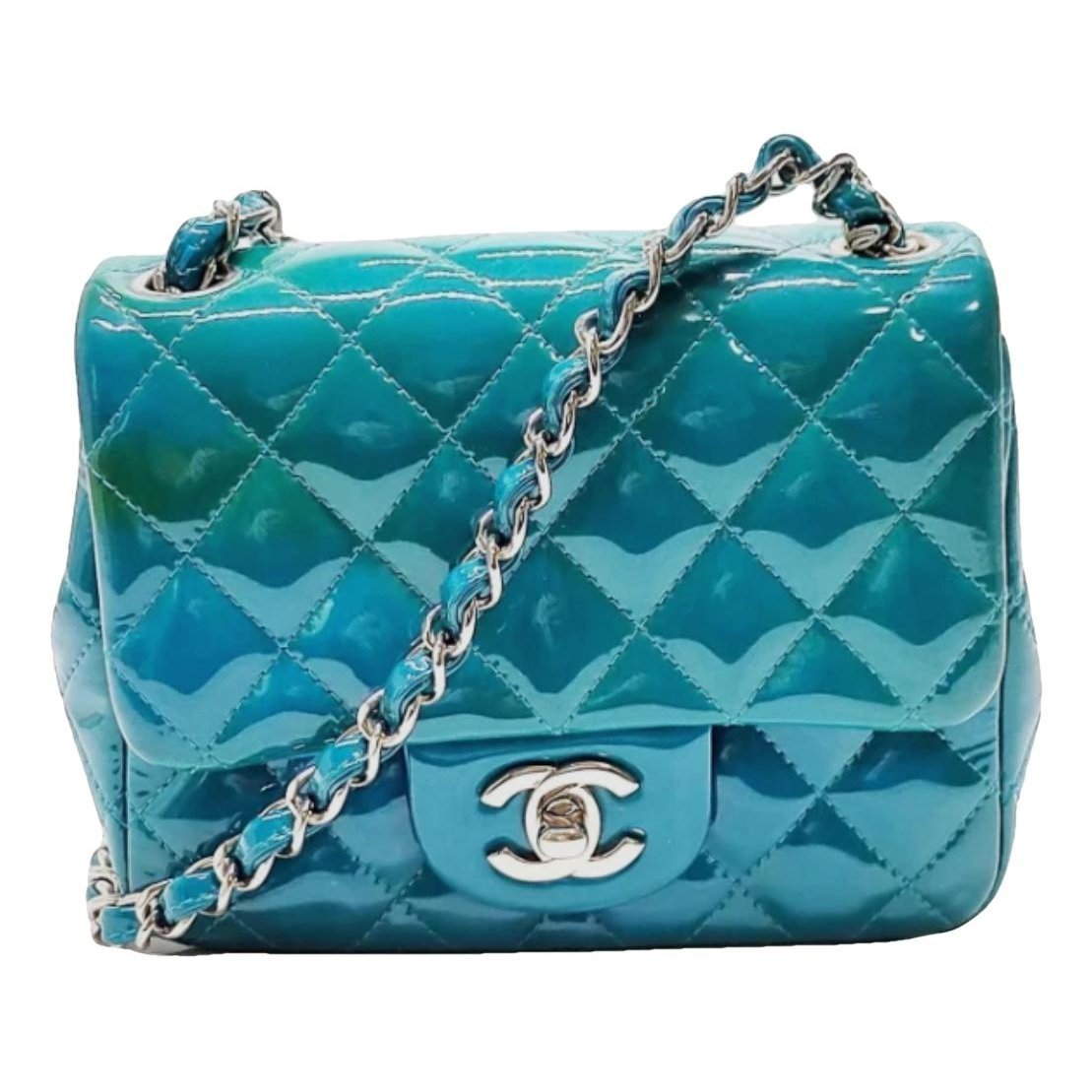 Chanel Timeless/Classique patent leather handbag