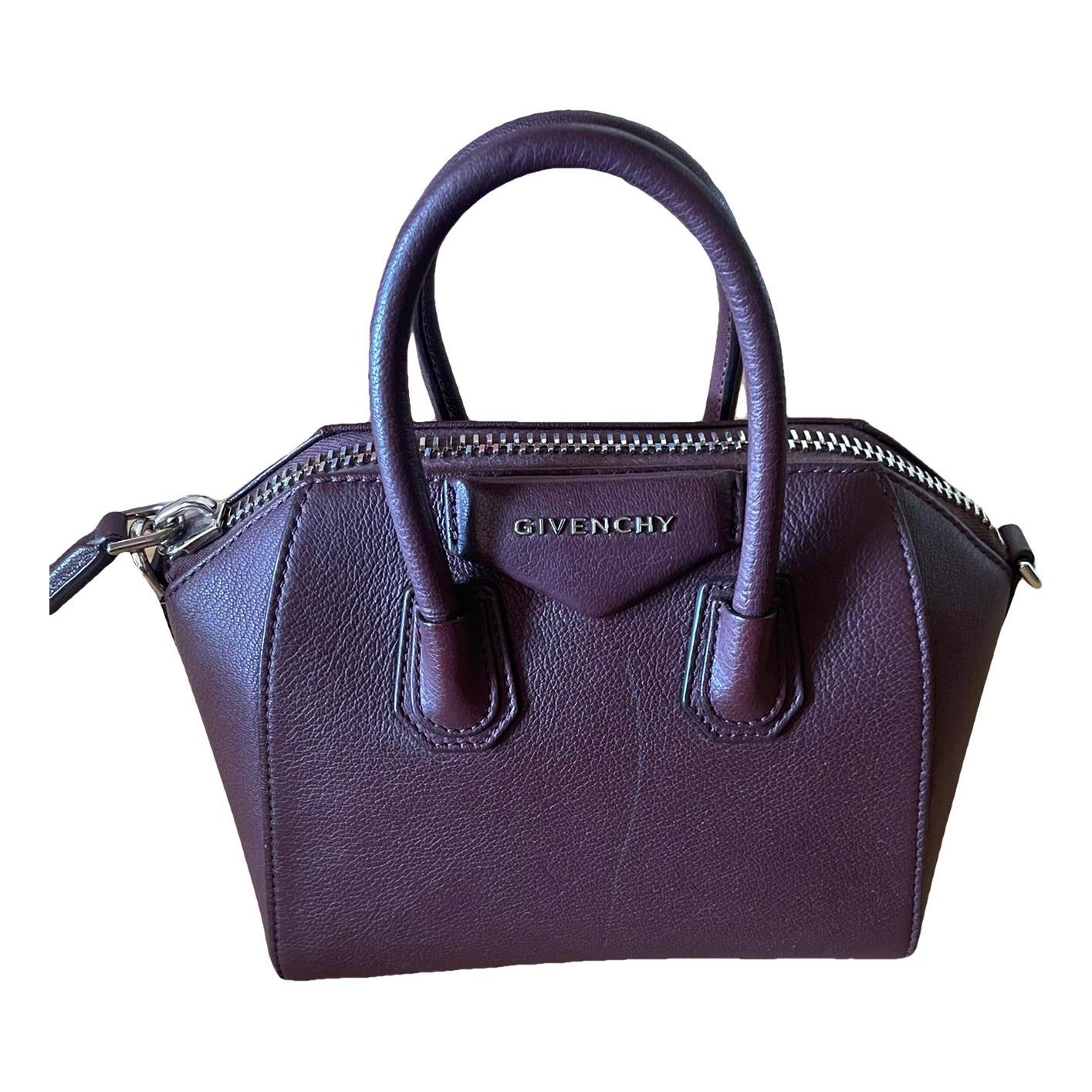 Antigona leather handbag