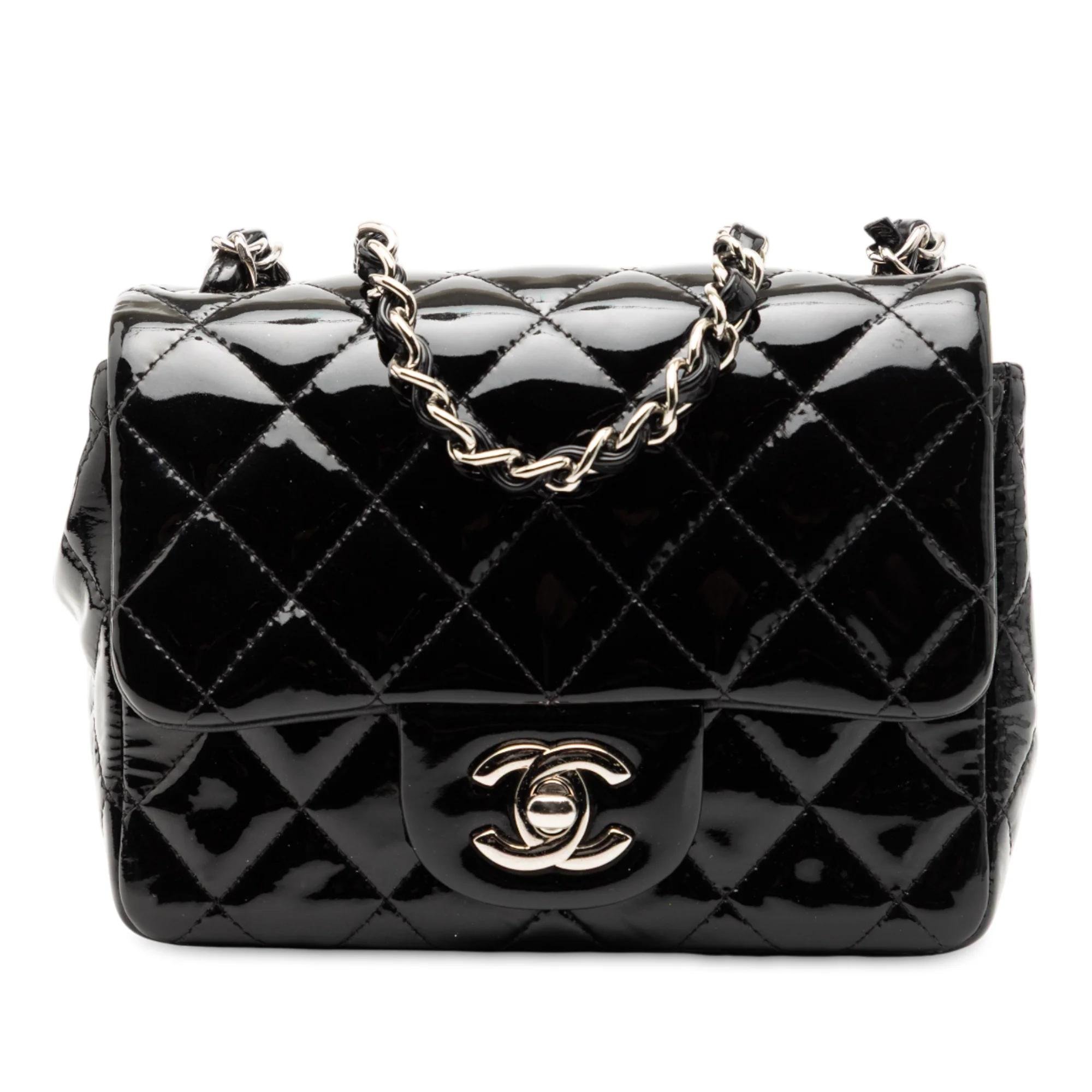 Chanel Timeless/Classique leather crossbody bag