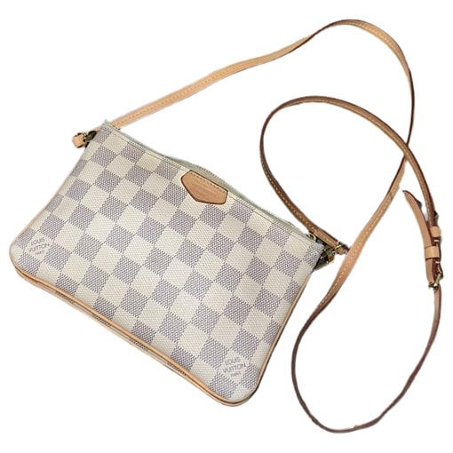 Wool handbag
