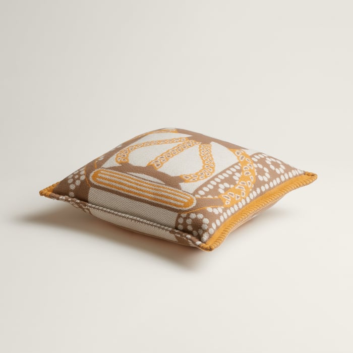Miel Fantaisie d'Etriers Pillow