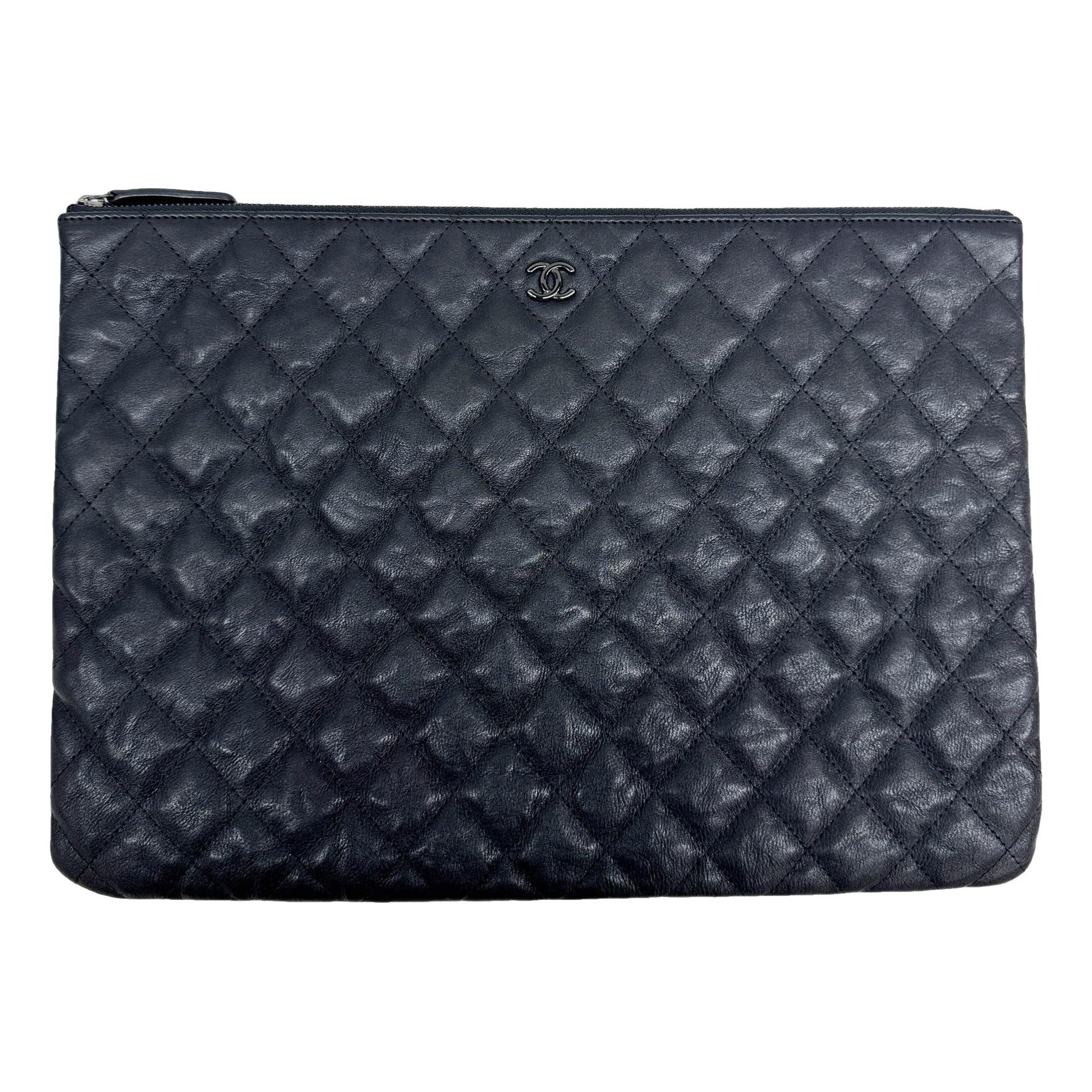 Timeless/Classique leather clutch bag
