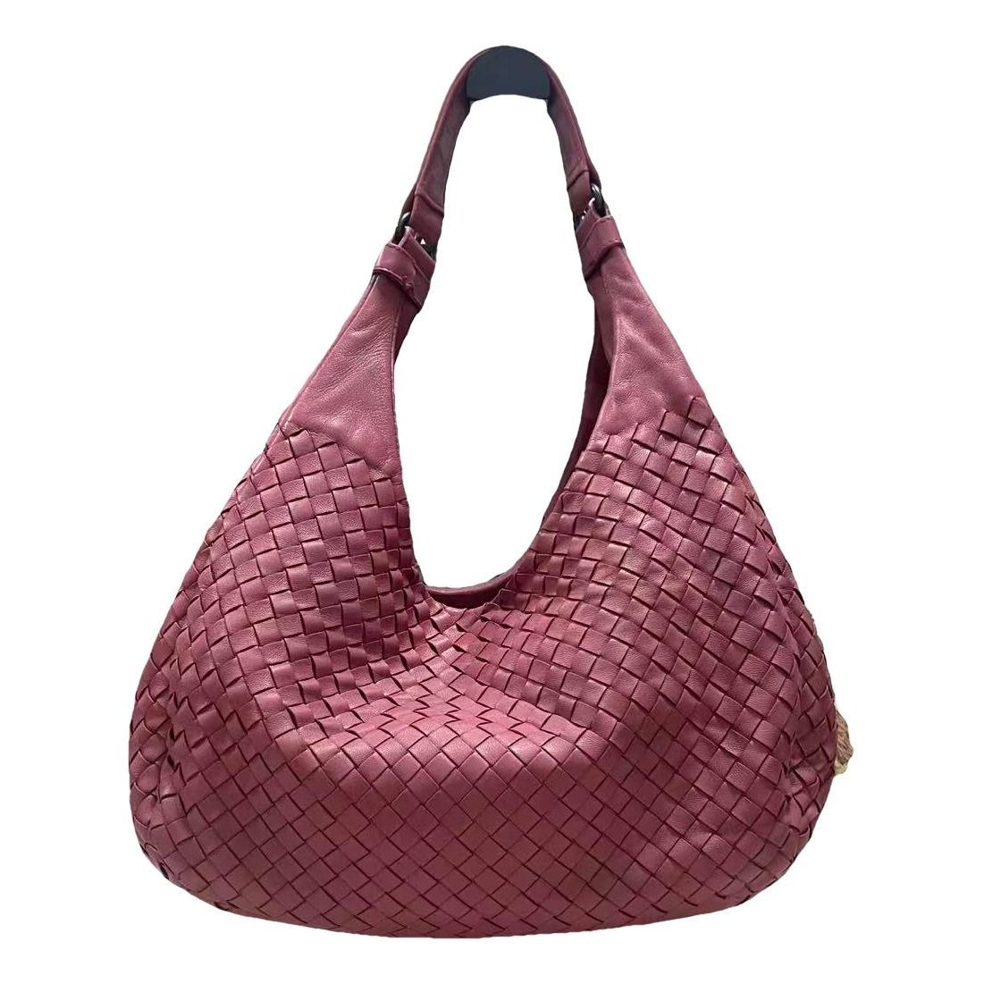 Veneta leather handbag