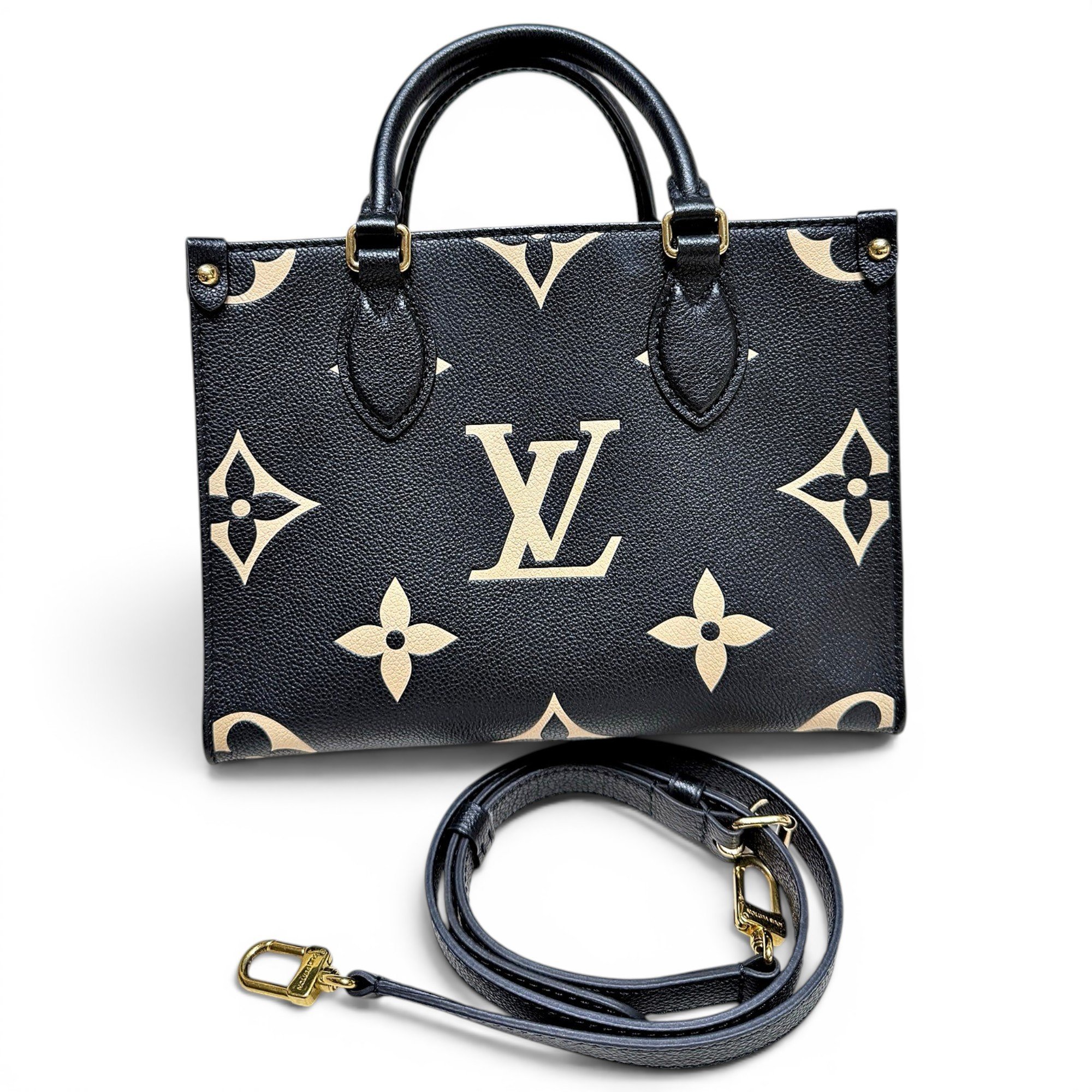 Onthego leather tote