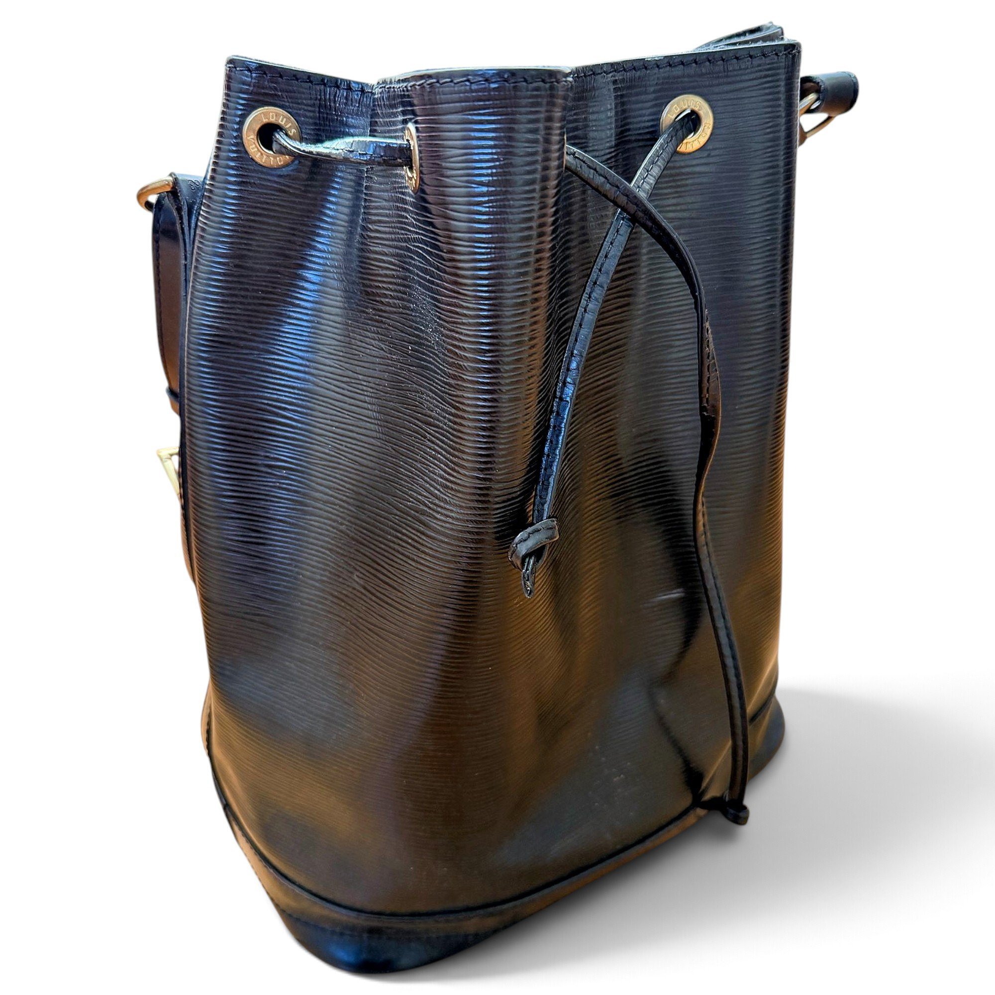 Noé leather handbag